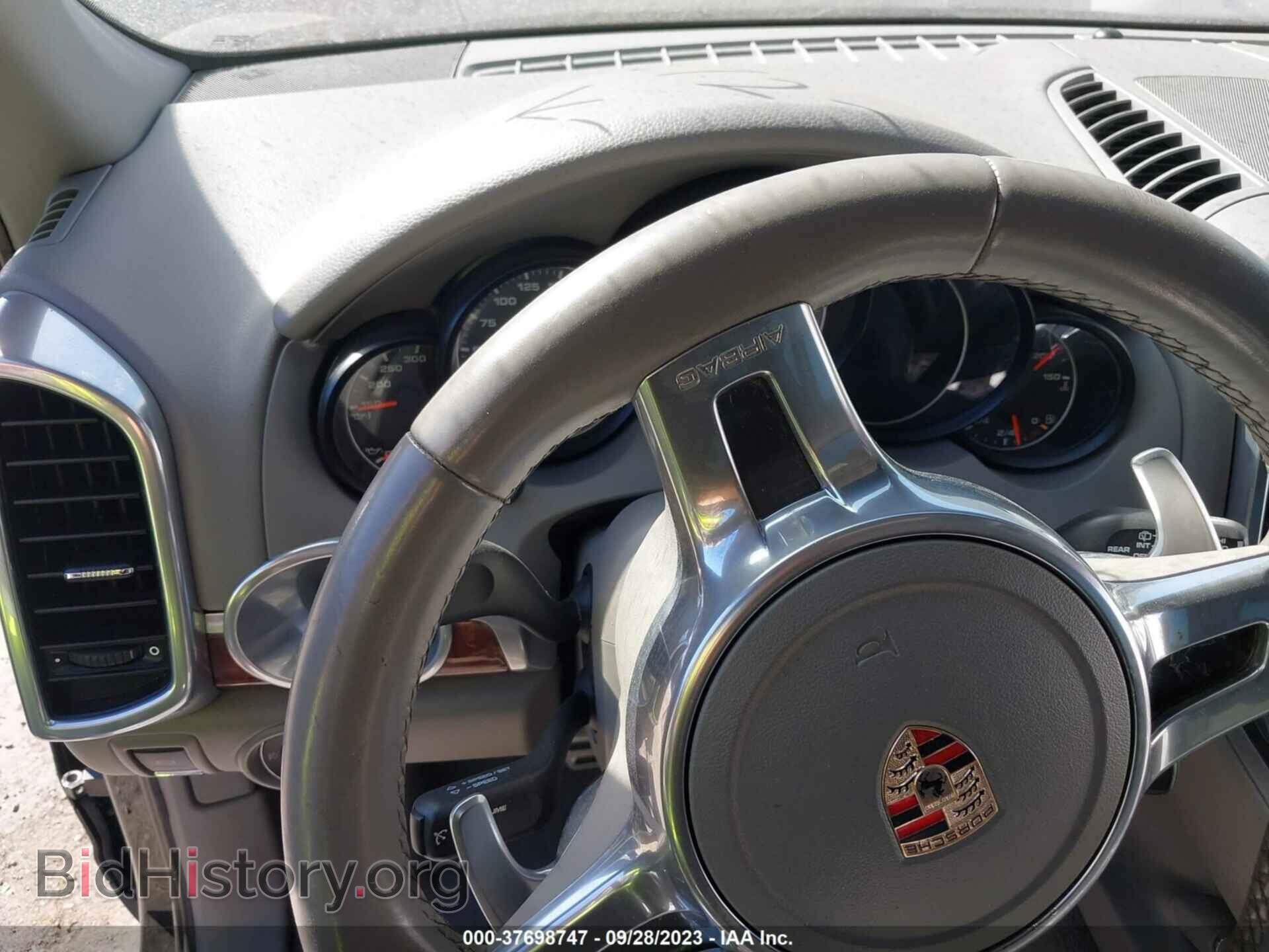 2011 PORSCHE CAYENNE - VIN: WP1AB2A24BLA46814 - Фото 7