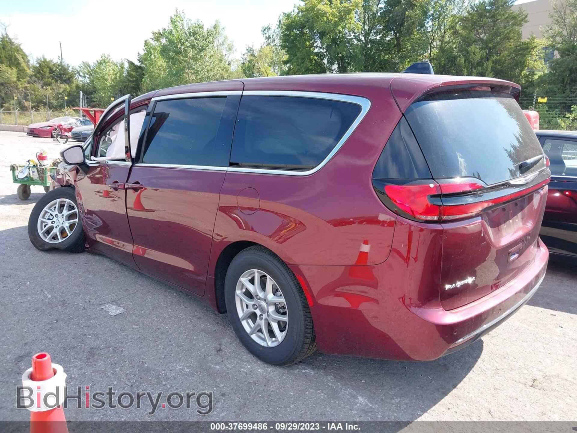 2023 CHRYSLER PACIFICA - VIN: 2C4RC1BG7PR553663 - Photo 3