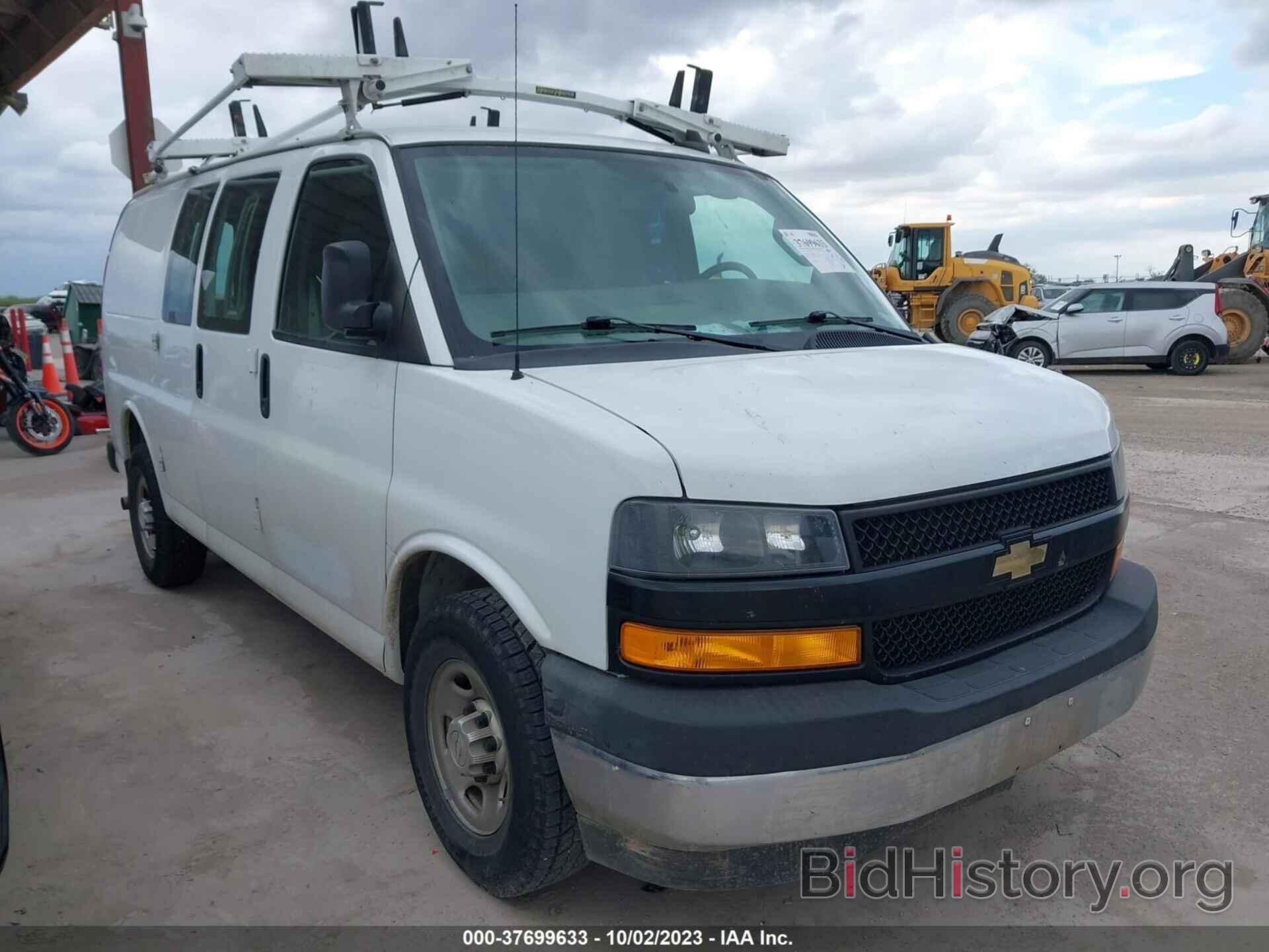 Photo 1GCWGAFP9K1283530 - CHEVROLET EXPRESS CARGO VAN 2019