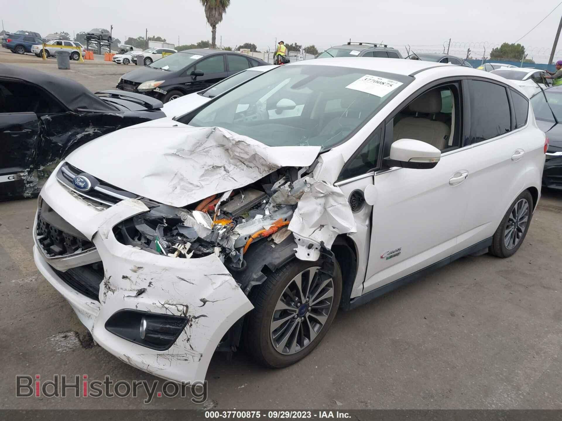 2017 FORD C-MAX ENERGI - VIN: 1FADP5FU3HL109914 - Photo 2