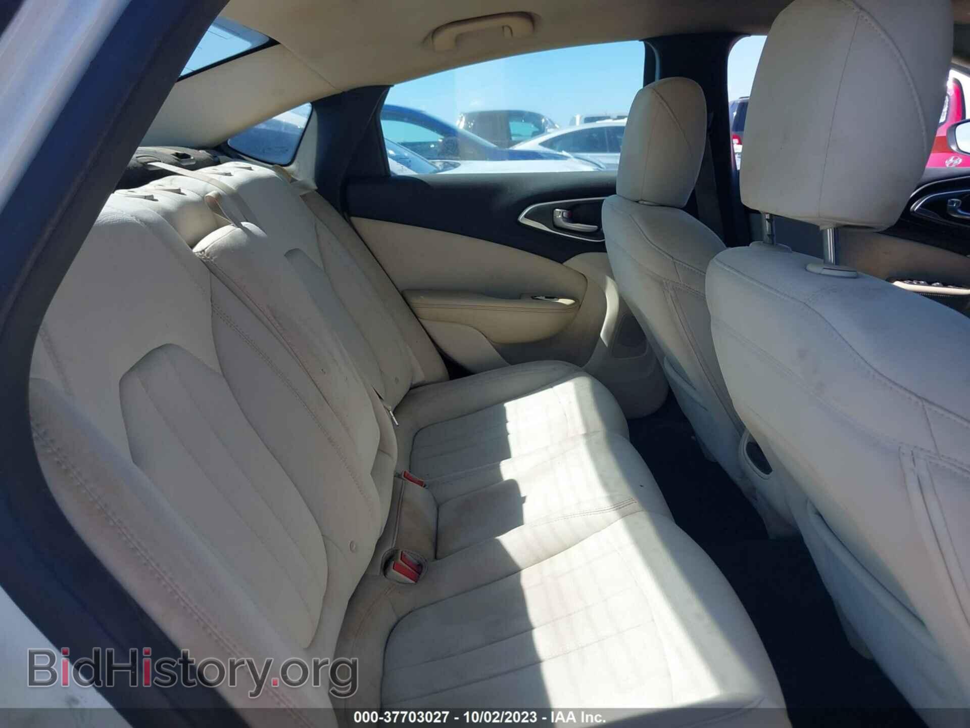 2015 CHRYSLER 200 - VIN: 1C3CCCAB3FN653220 - Фото 8