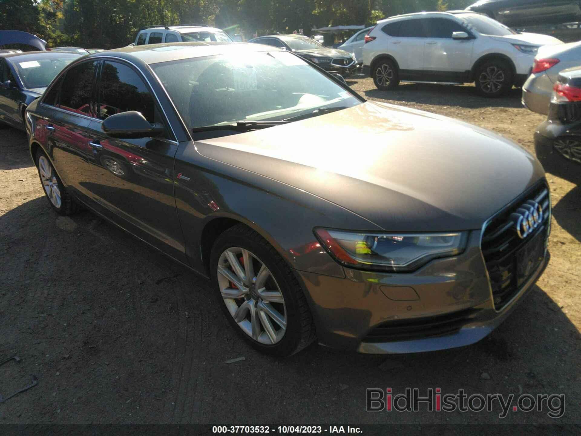 Photo WAUGGAFC5DN018520 - AUDI A6 2013