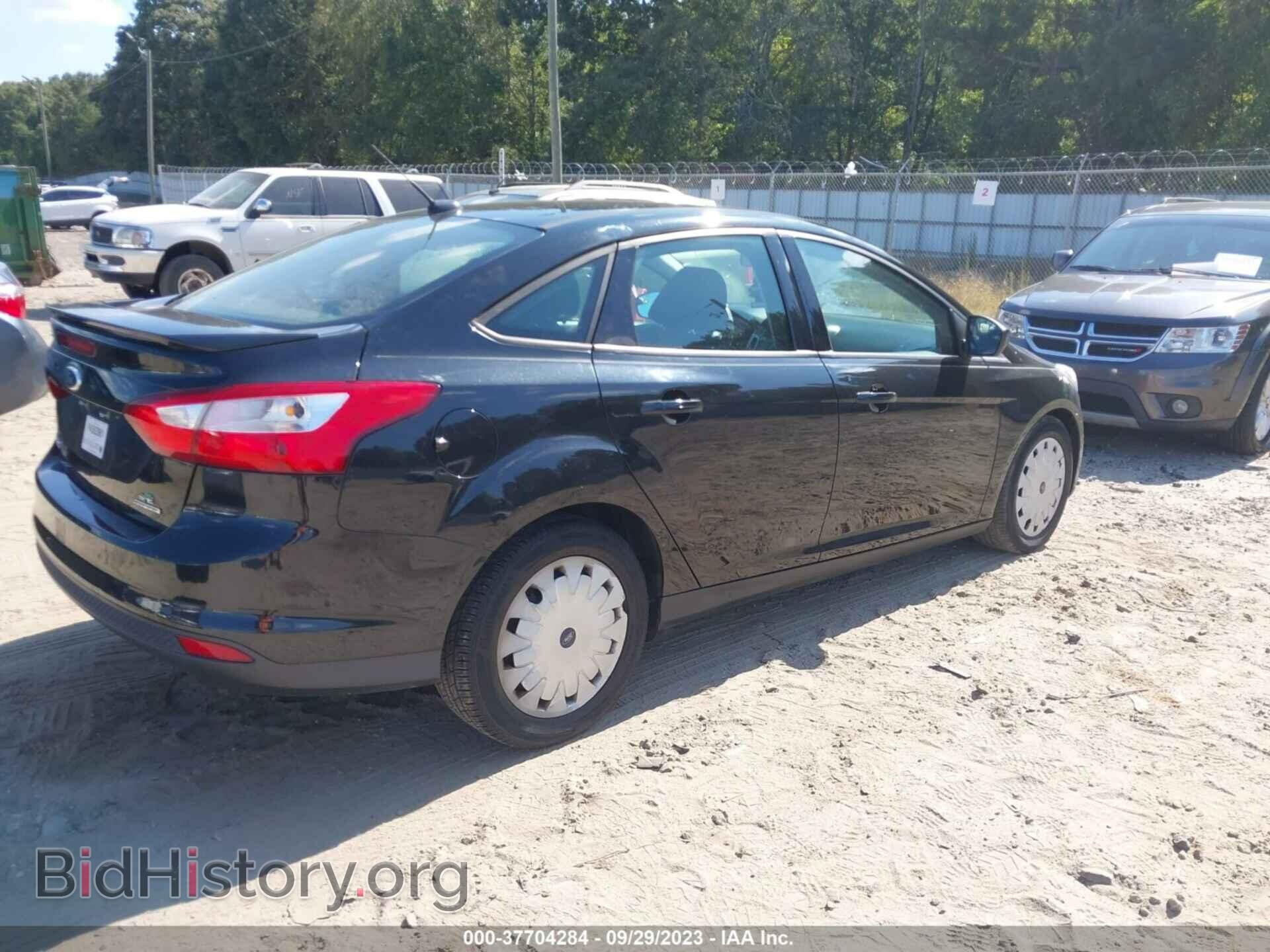 2012 FORD FOCUS - VIN: 1FAHP3F23CL447360 - Photo 4