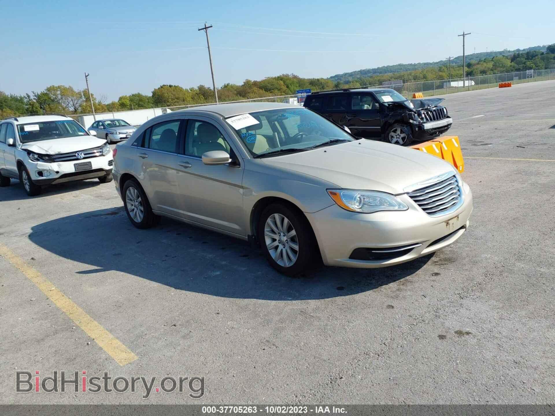 Фотография 1C3CCBBG8DN554250 - CHRYSLER 200 2013