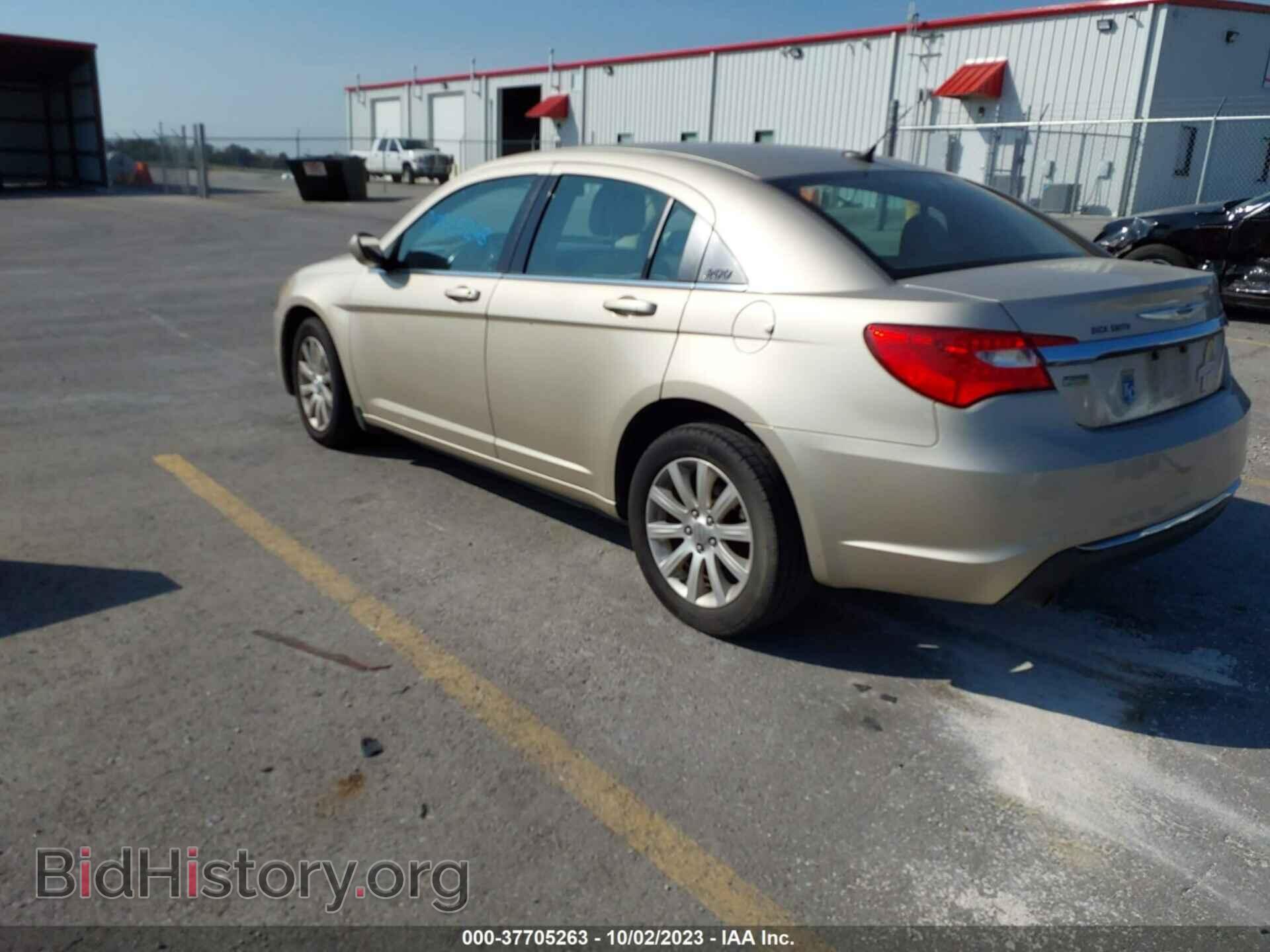 2013 CHRYSLER 200 - VIN: 1C3CCBBG8DN554250 - Фото 3