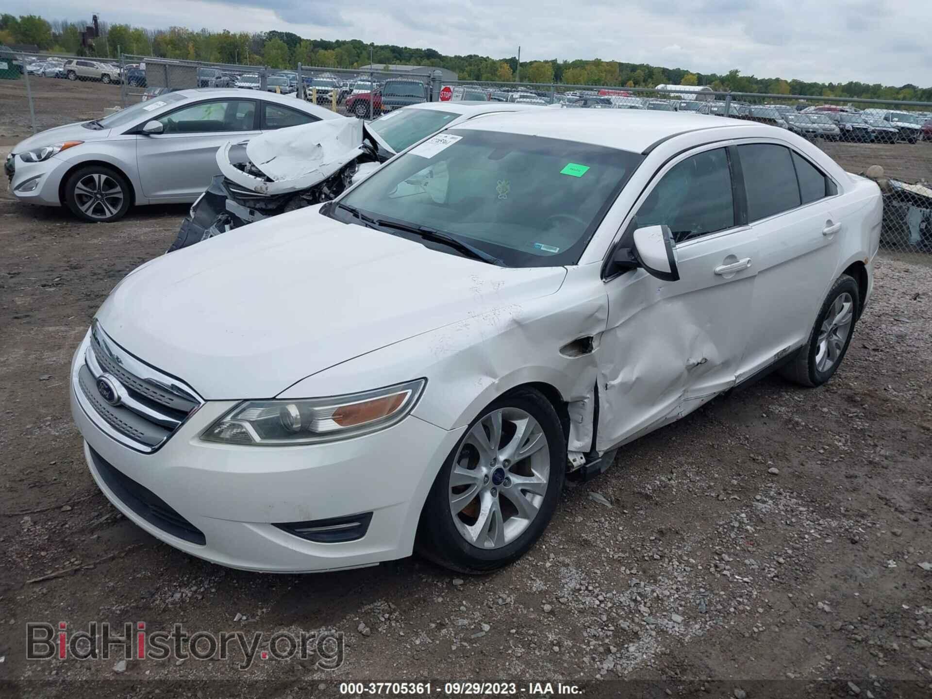 2011 FORD TAURUS - VIN: 1FAHP2EW5BG111733 - Photo 2