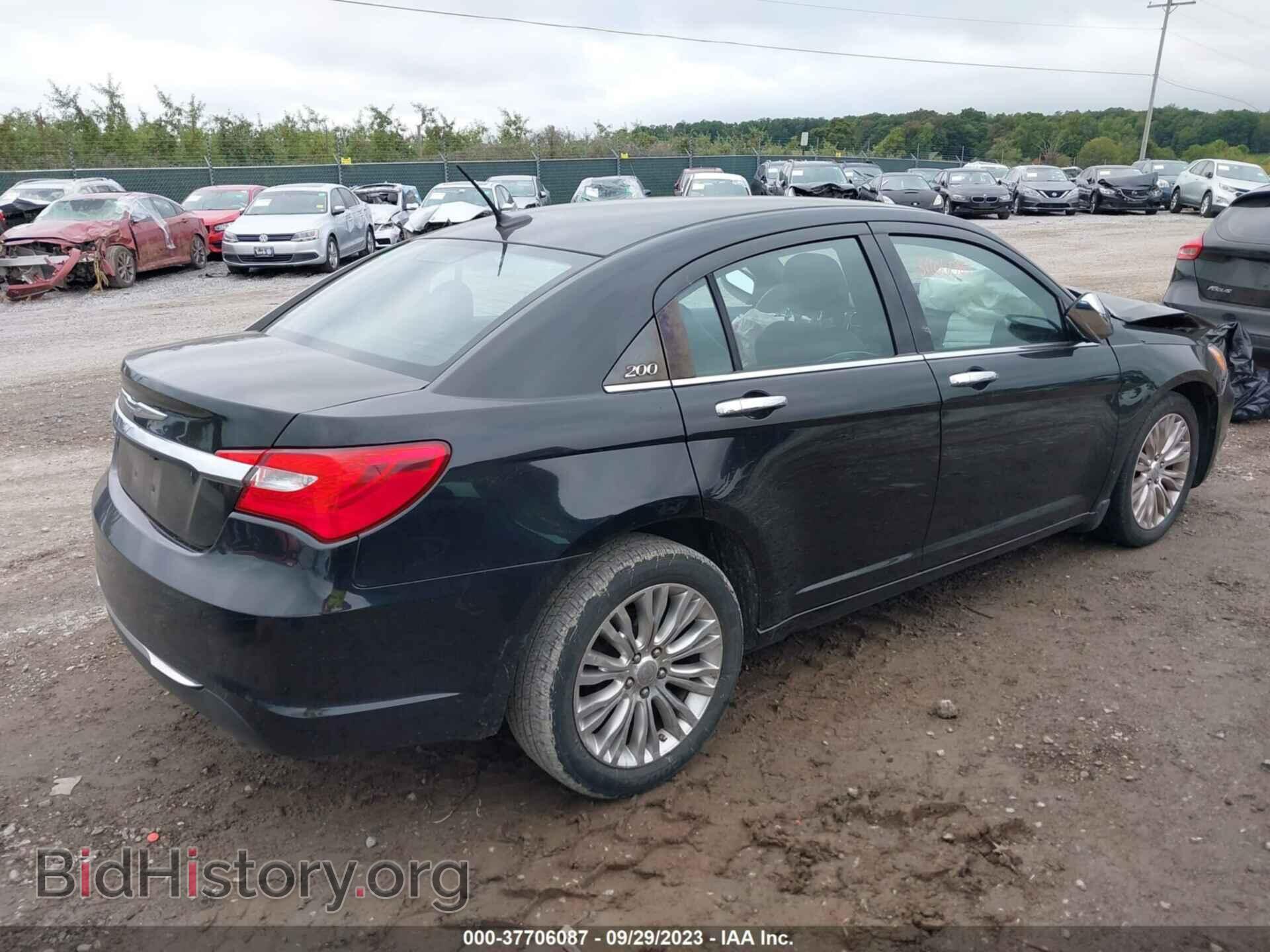 2013 CHRYSLER 200 - VIN: 1C3CCBCG2DN728859 - Фото 4