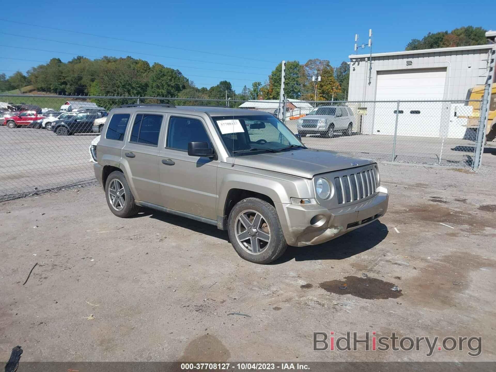 Photo 1J4FF28B69D145828 - JEEP PATRIOT 2009