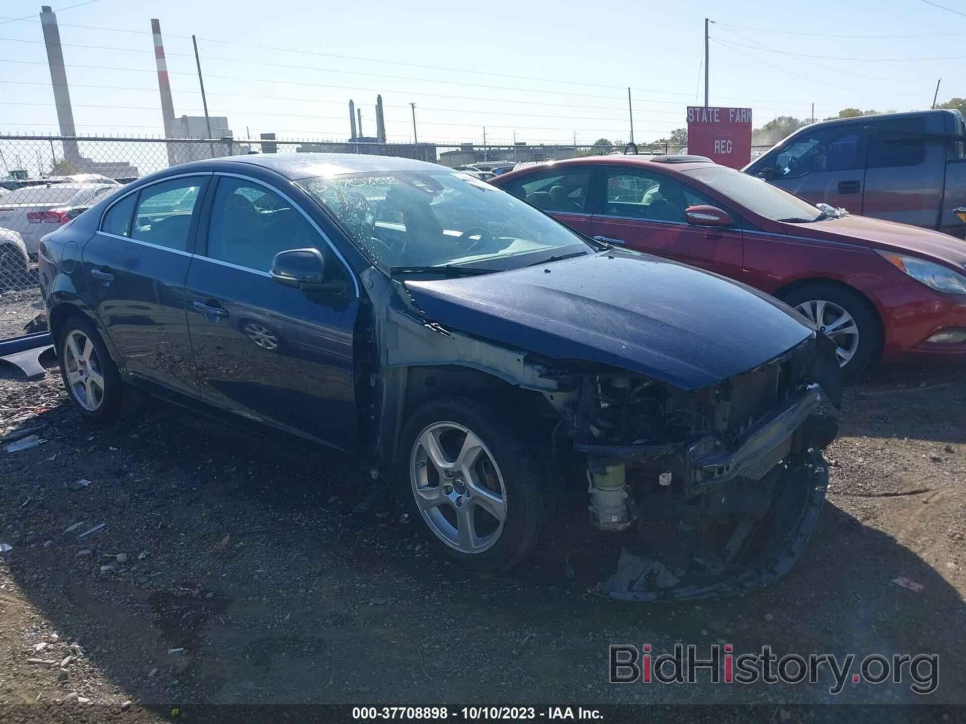 Photo YV1622FS4C2039864 - VOLVO S60 2012