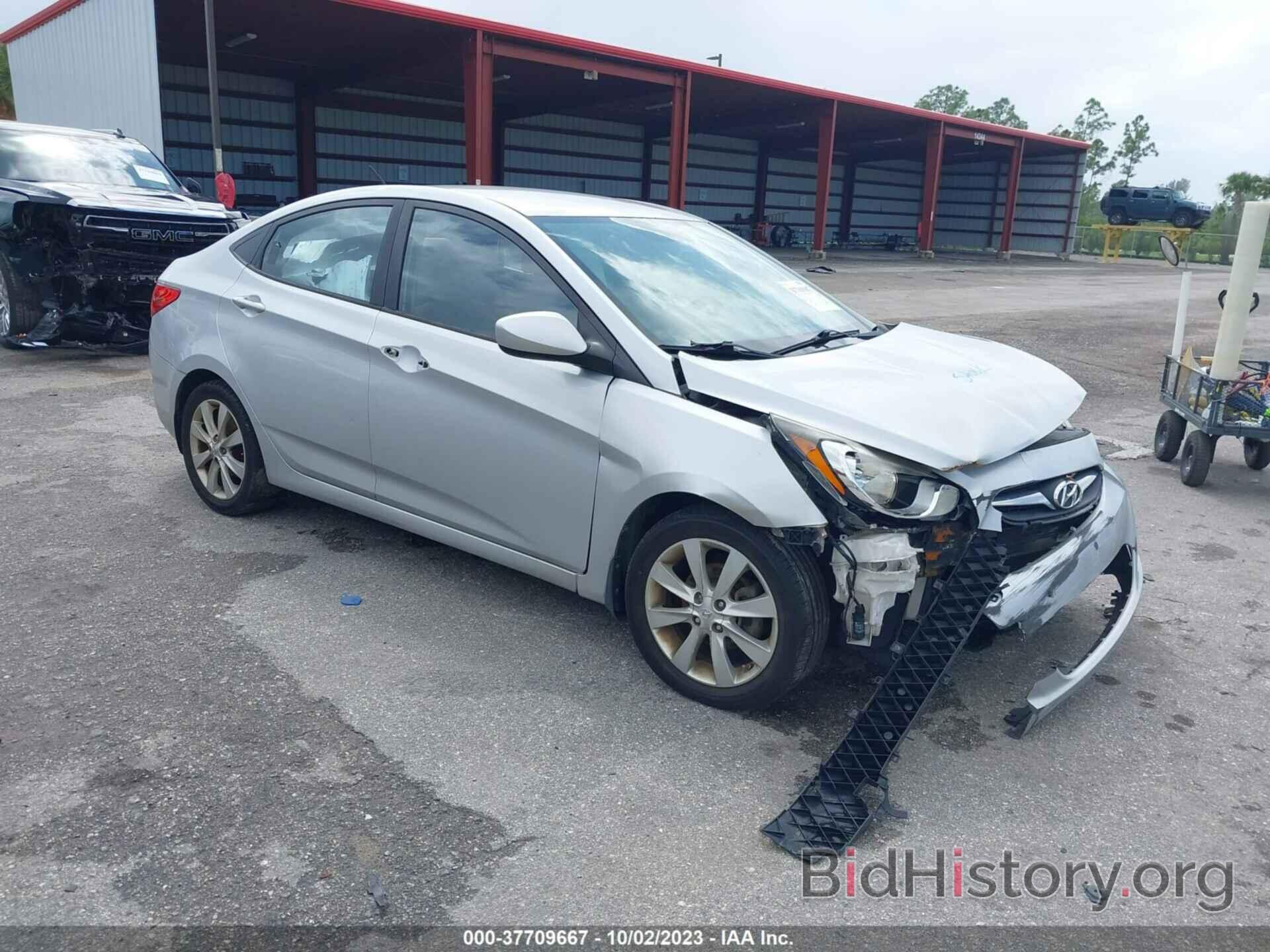 Photo KMHCU4AE3DU383073 - HYUNDAI ACCENT 2013