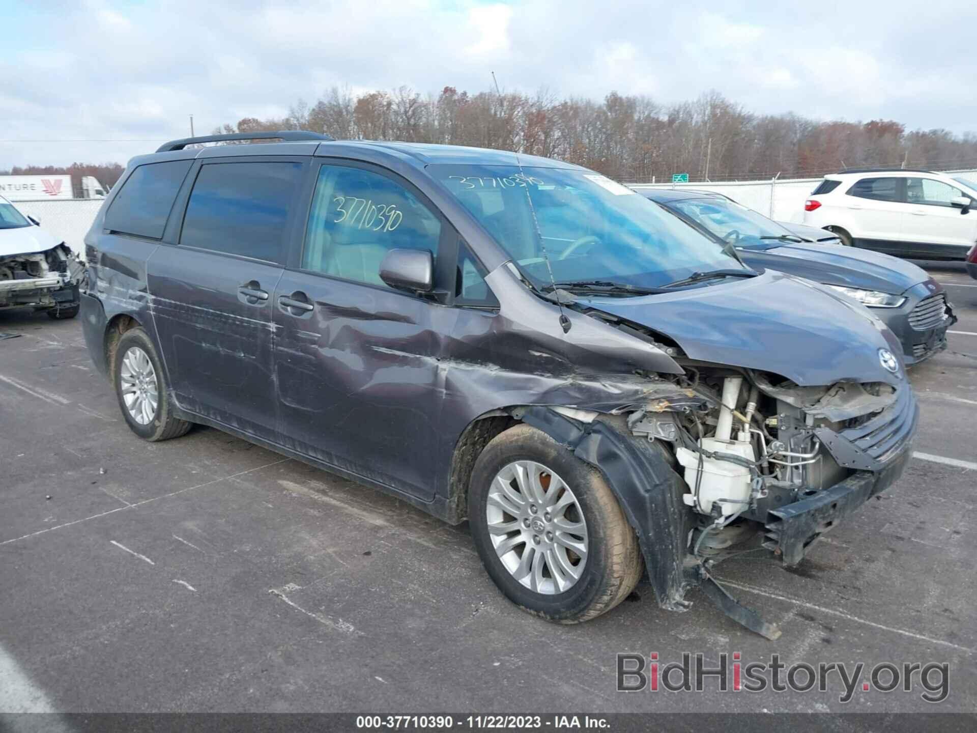 Фотография 5TDYK3DCXBS088039 - TOYOTA SIENNA 2011