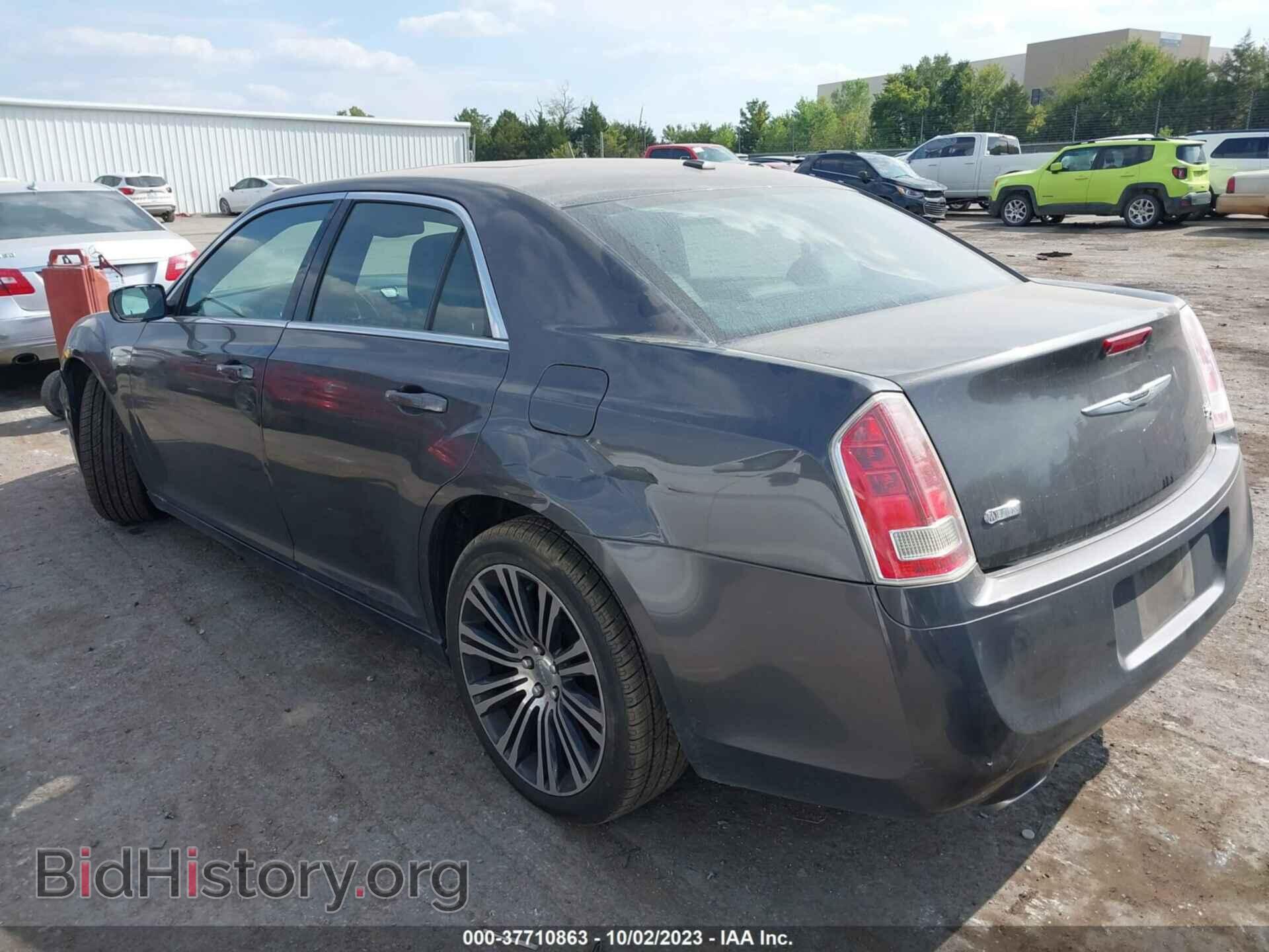 2013 CHRYSLER 300 - VIN: 2C3CCABG0DH641028 - Фото 3