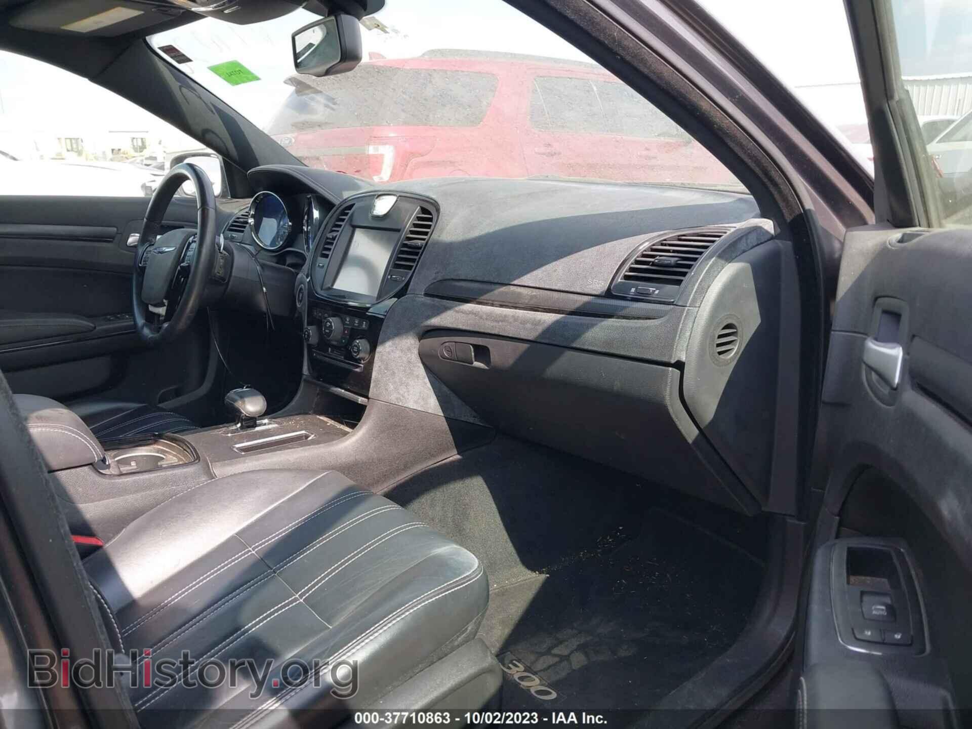 2013 CHRYSLER 300 - VIN: 2C3CCABG0DH641028 - Фото 5