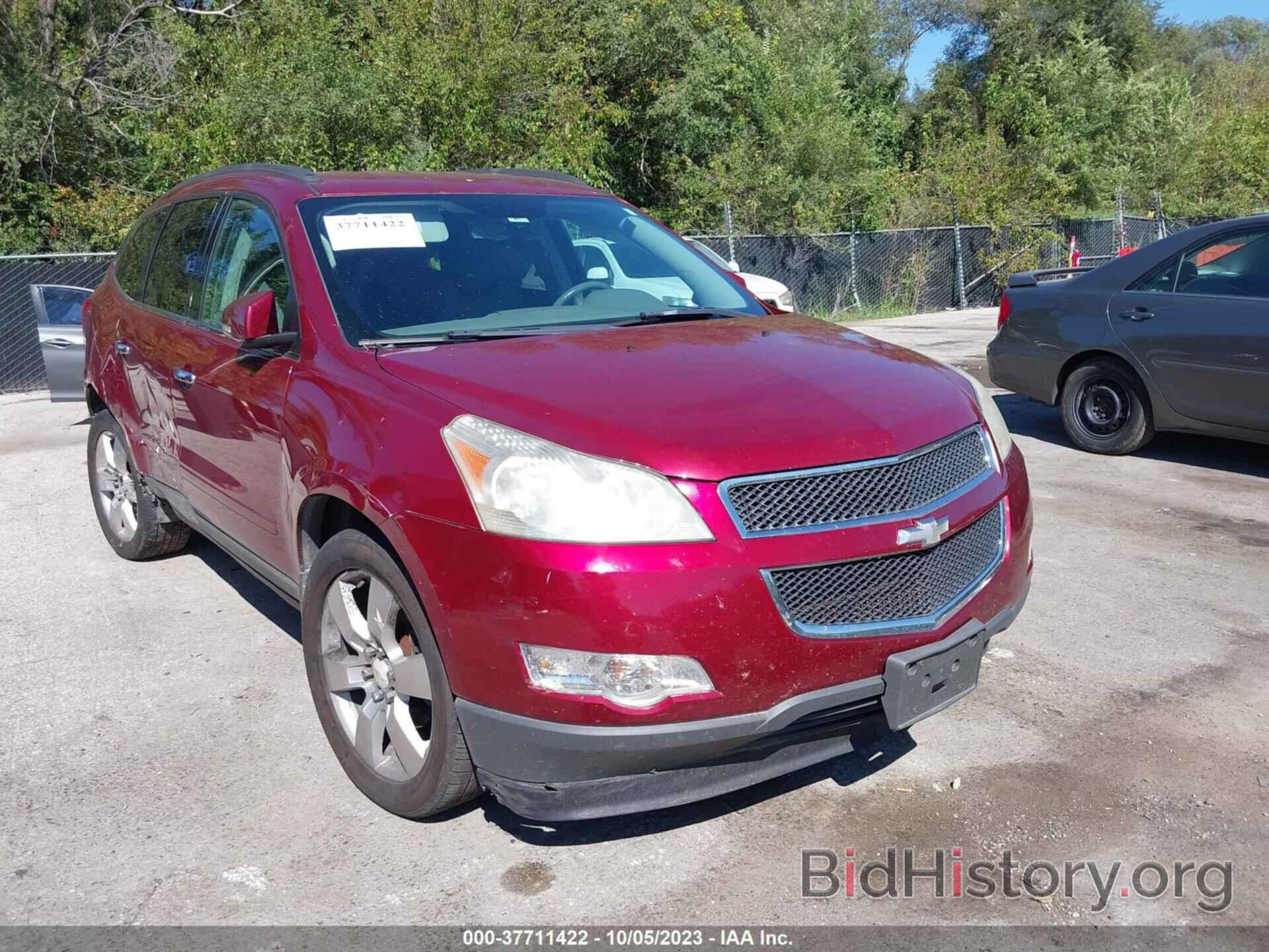 Photo 1GNKVGED9BJ100794 - CHEVROLET TRAVERSE 2011
