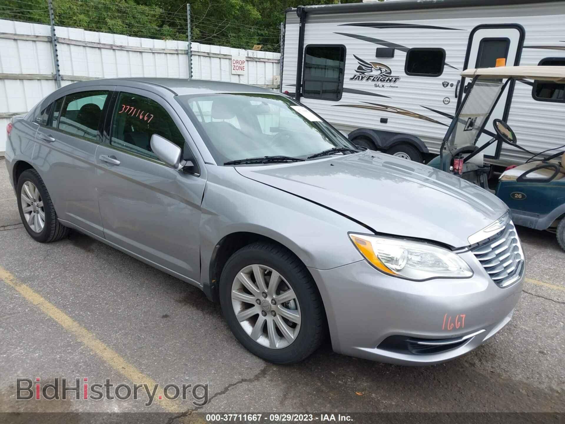 Photo 1C3CCBBBXDN512764 - CHRYSLER 200 2013