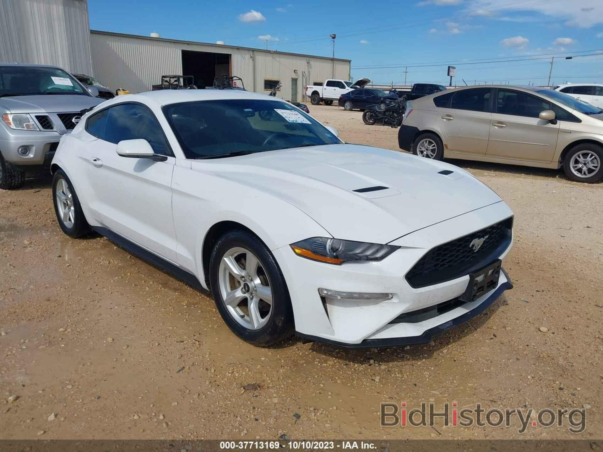 Photo 1FA6P8TH3J5108290 - FORD MUSTANG 2018