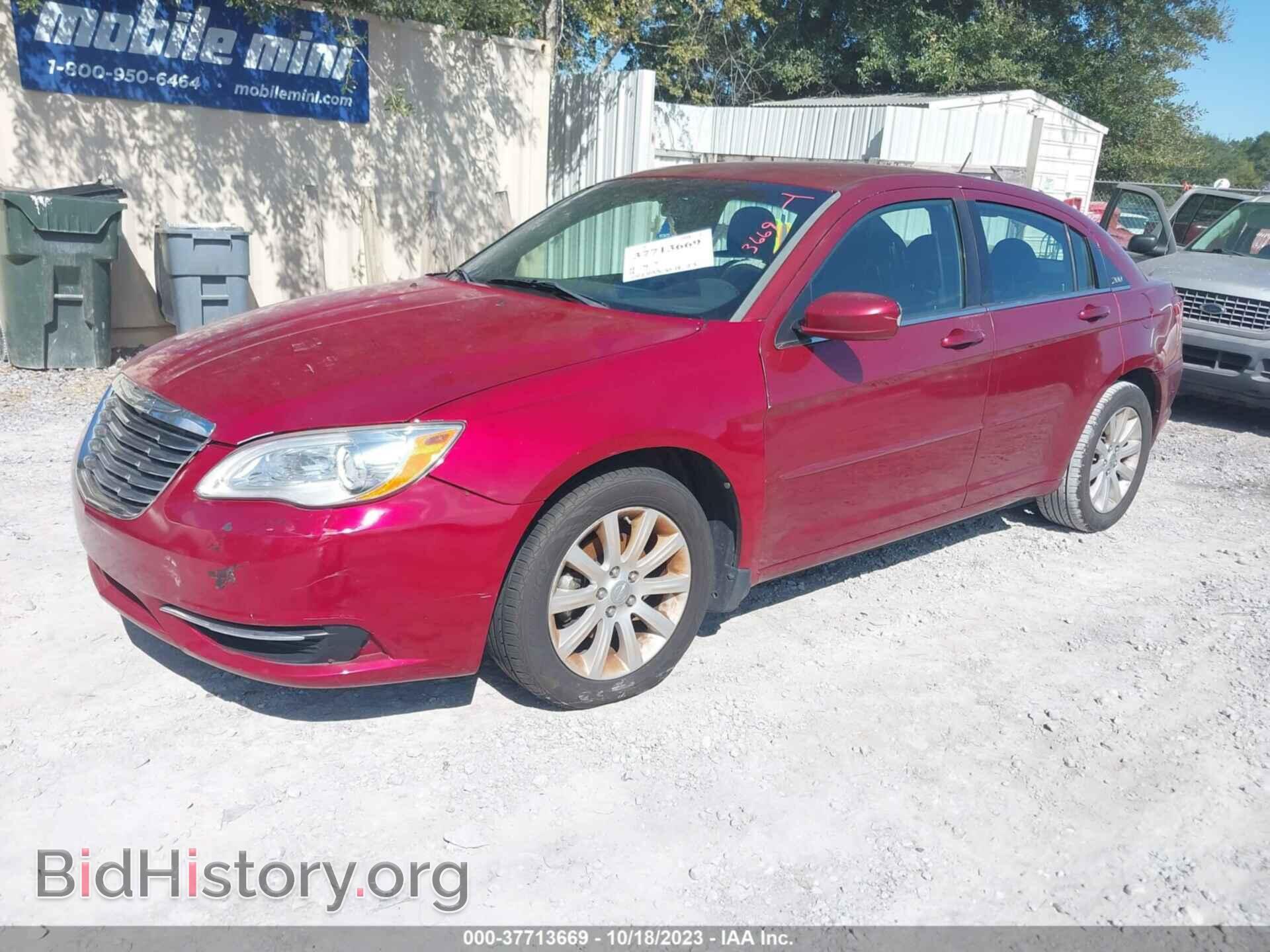 2012 CHRYSLER 200 - VIN: 1C3CCBBBXCN205075 - Фото 2