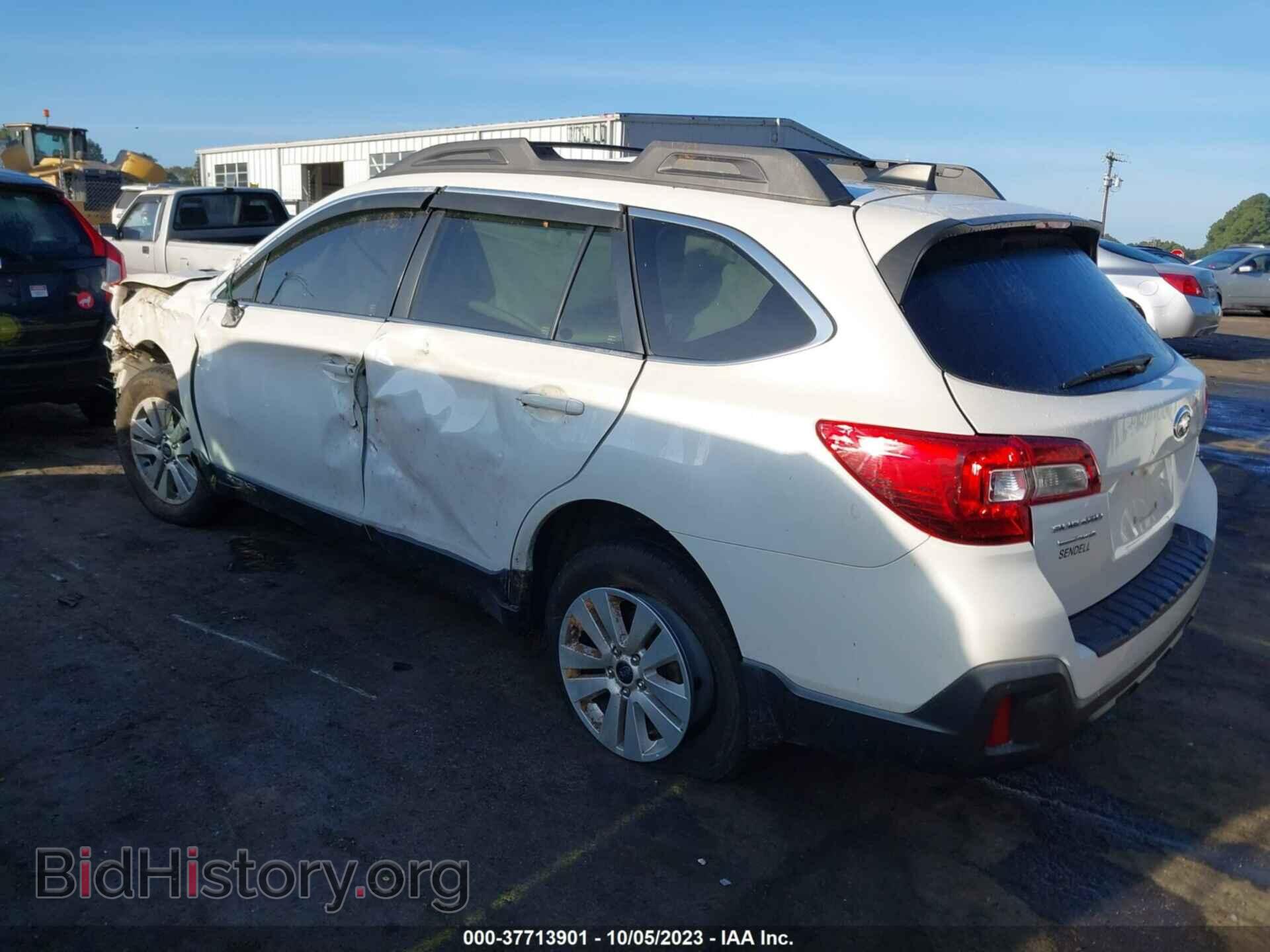 2018 SUBARU OUTBACK - VIN: 4S4BSAHC8J3218237 - Фото 3