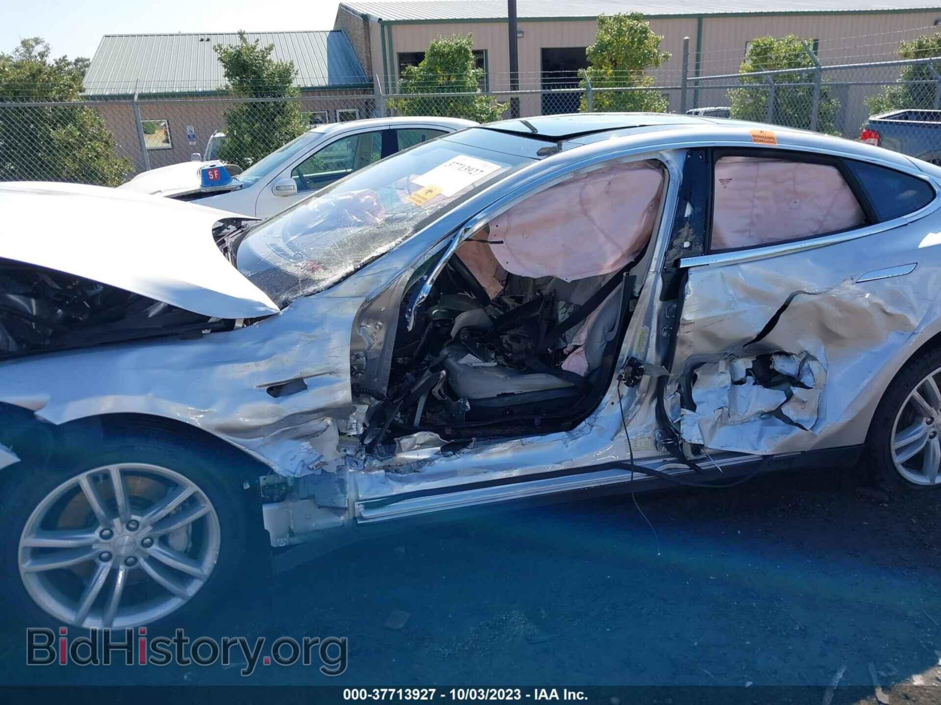 2014 TESLA MODEL S - VIN: 5YJSA1H18EFP40185 - Фото 6