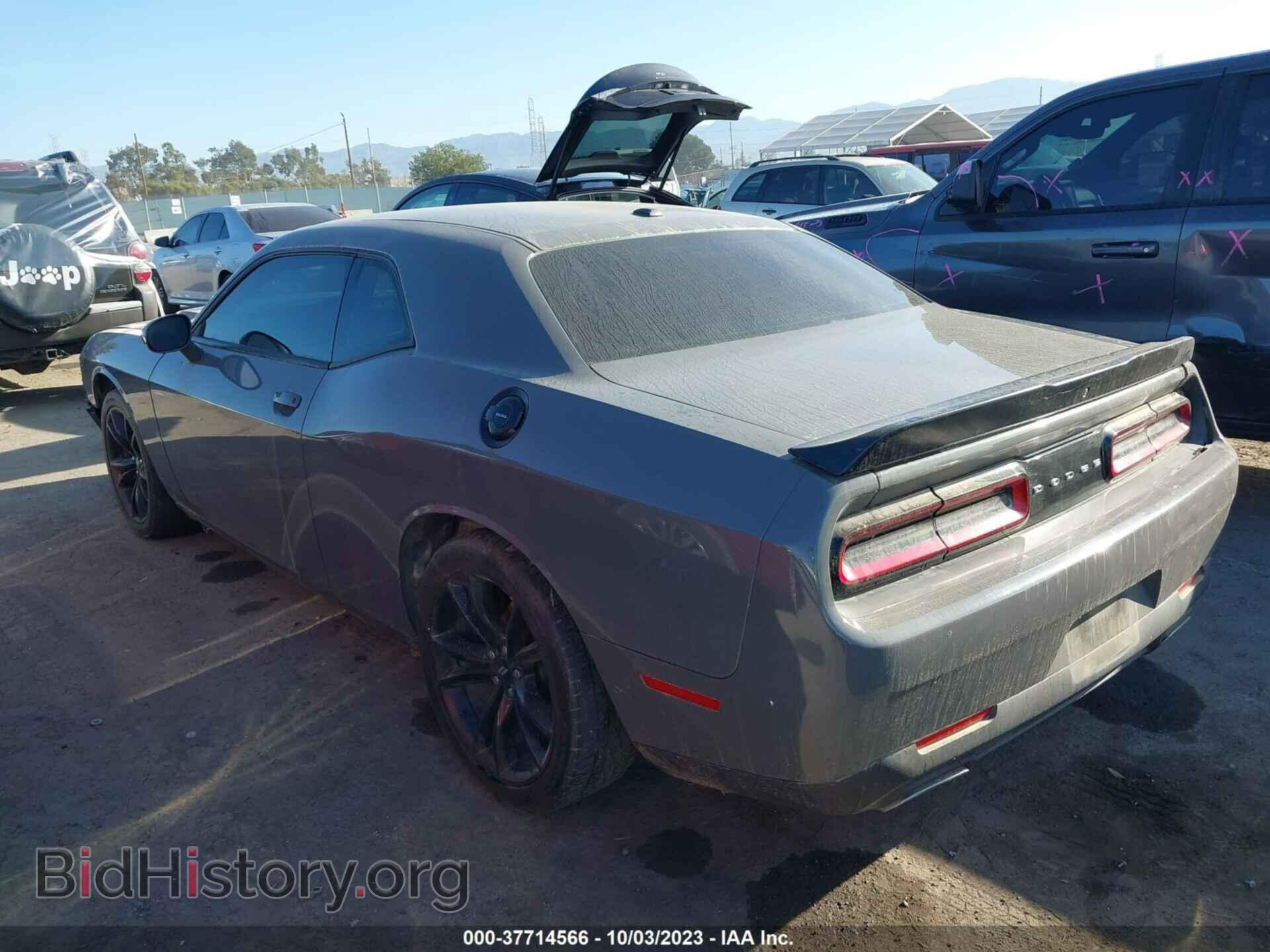 2018 DODGE CHALLENGER - VIN: 2C3CDZAG8JH280673 - Фото 3