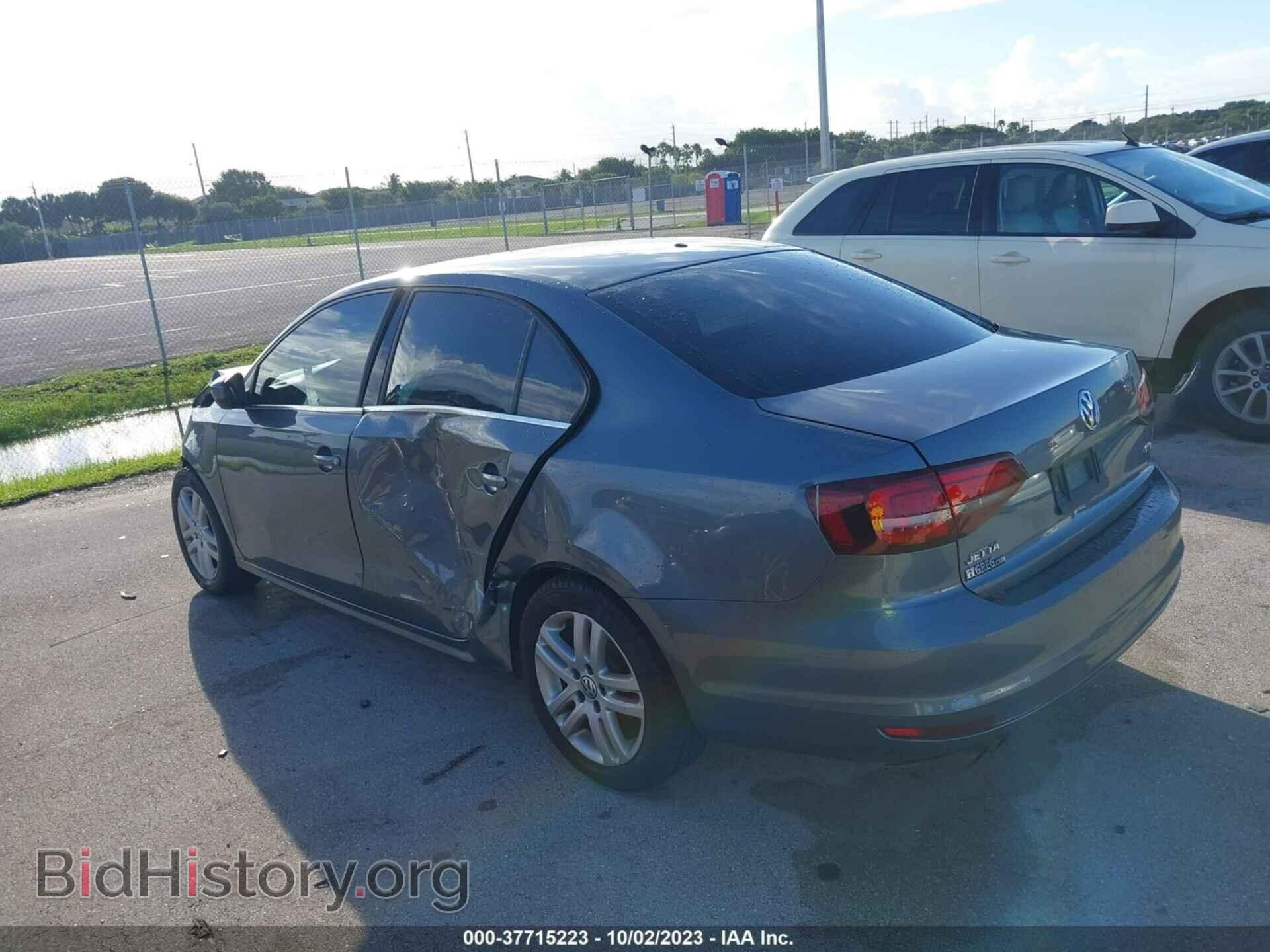 2017 VOLKSWAGEN JETTA - VIN: 3VW2B7AJ4HM242542 - Фото 3