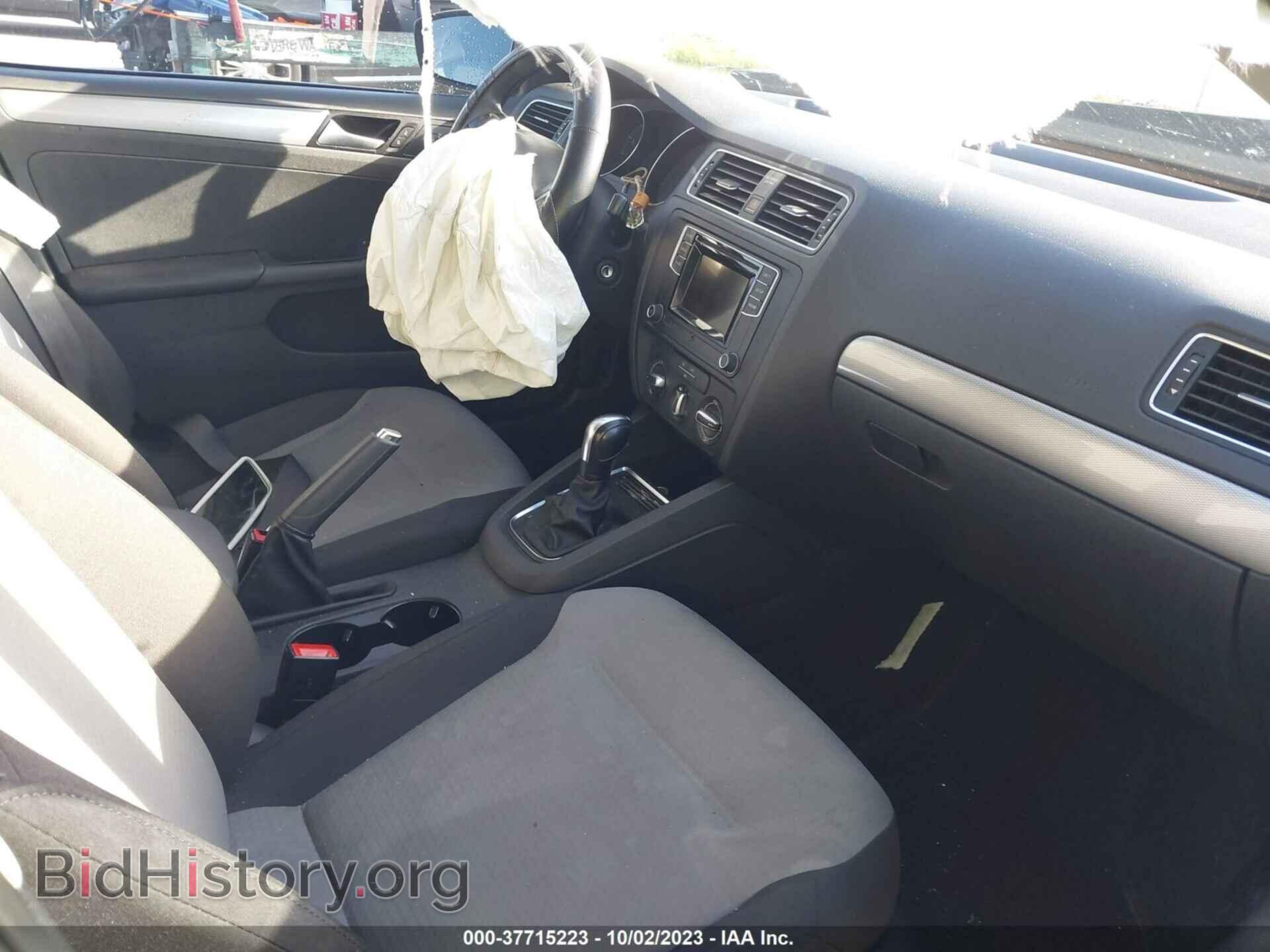 2017 VOLKSWAGEN JETTA - VIN: 3VW2B7AJ4HM242542 - Фото 5