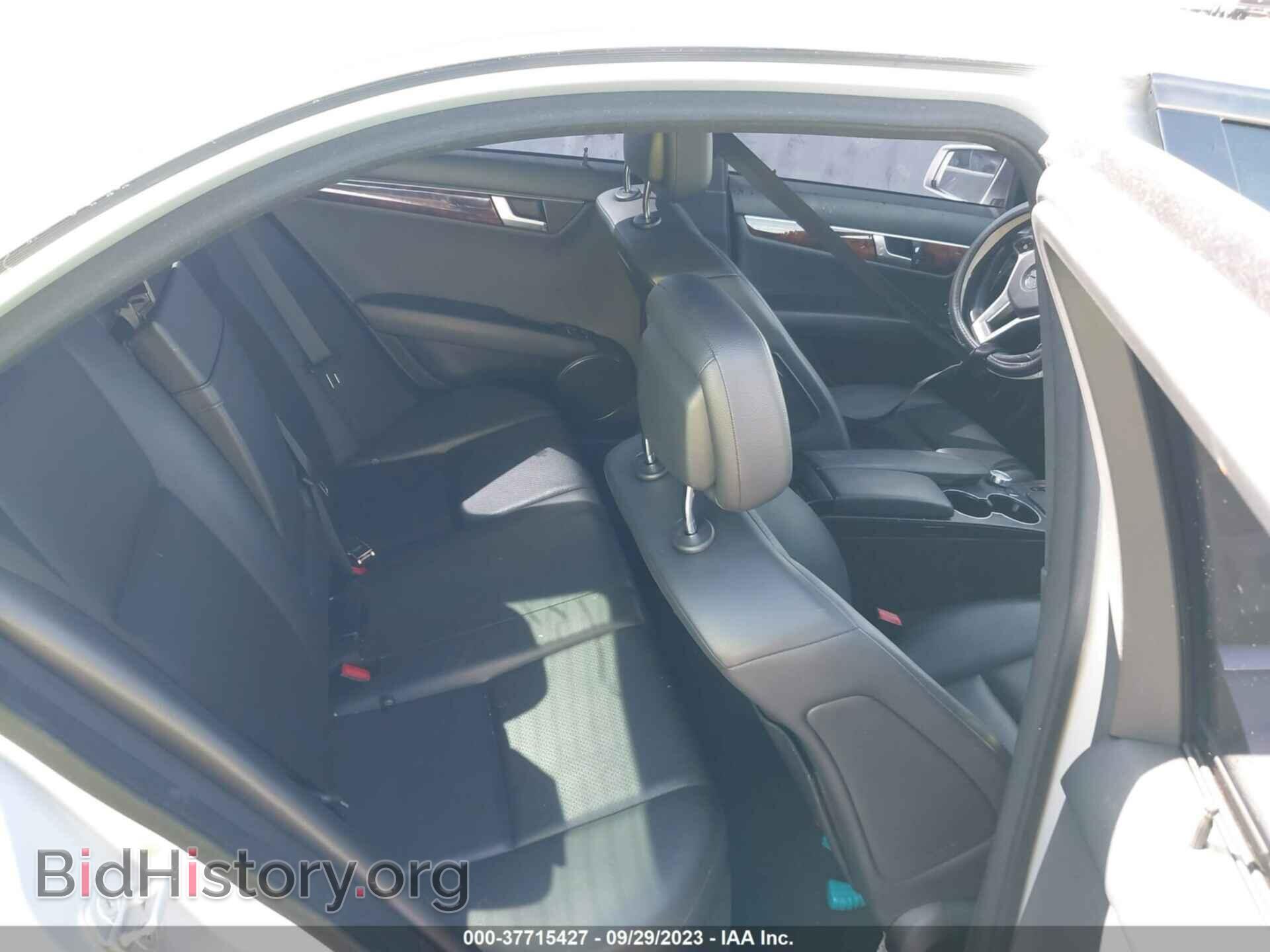 2012 MERCEDES-BENZ C-CLASS - VIN: WDDGF4HB9CR223377 - Фото 8