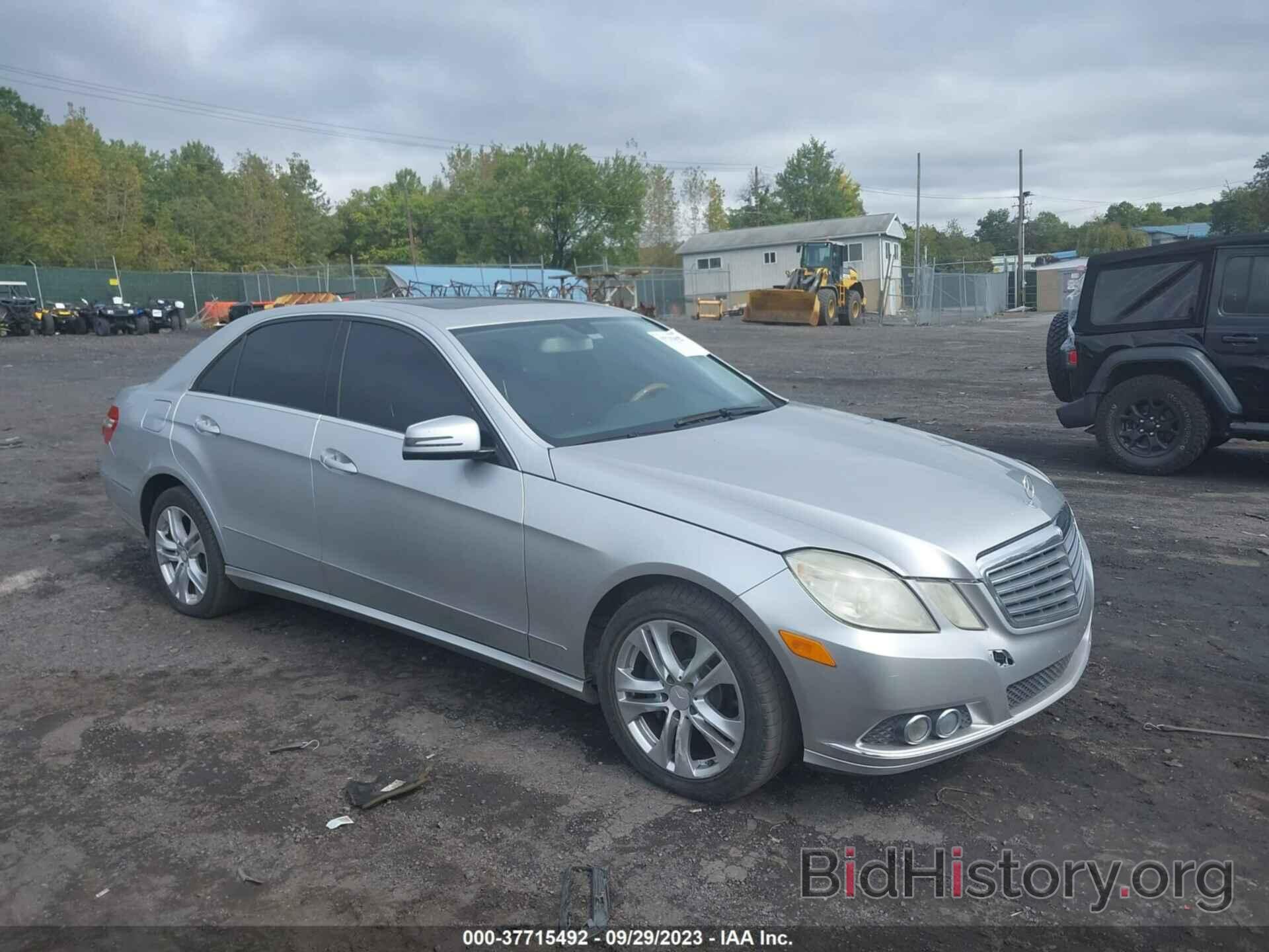 Photo WDDHF8HB4BA361336 - MERCEDES-BENZ E-CLASS 2011