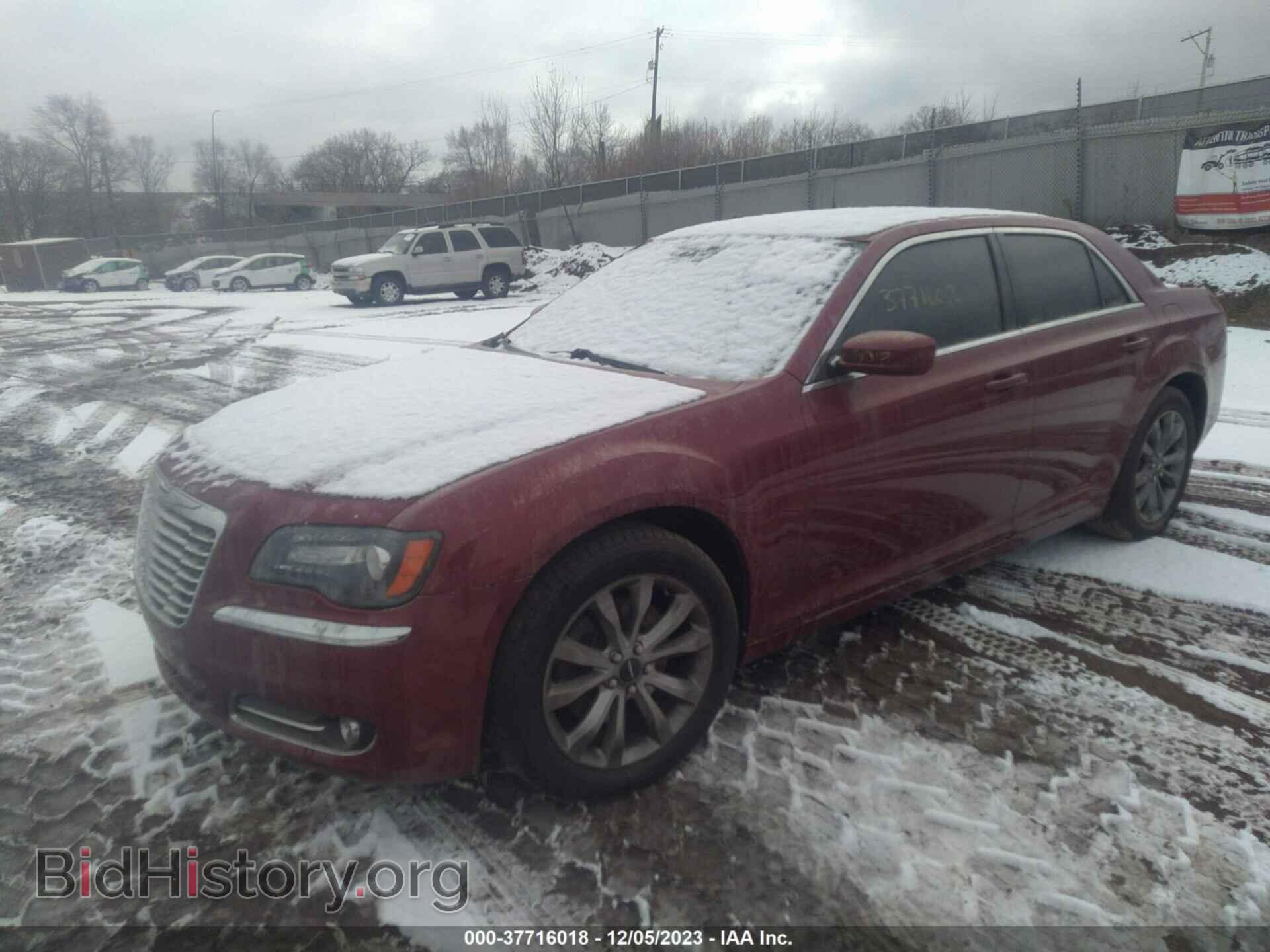 2014 CHRYSLER 300 - VIN: 2C3CCARG0EH356109 - Фото 2
