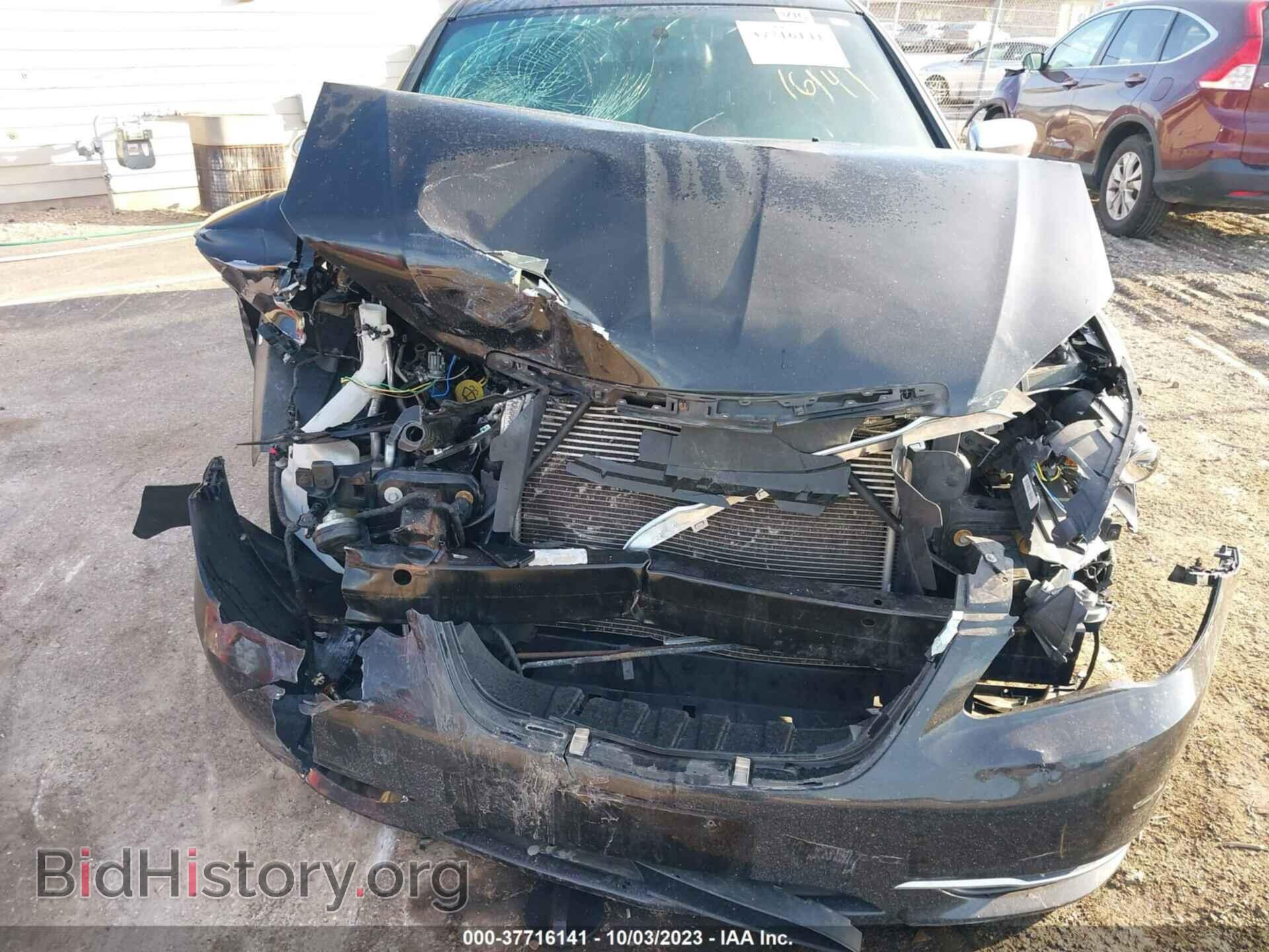 2011 CHRYSLER 200 - VIN: 1C3BC2FG5BN517868 - Photo 6