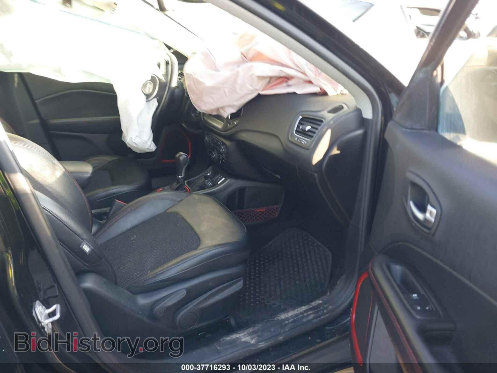 2019 JEEP COMPASS - VIN: 3C4NJDDB6KT671331 - Фото 5