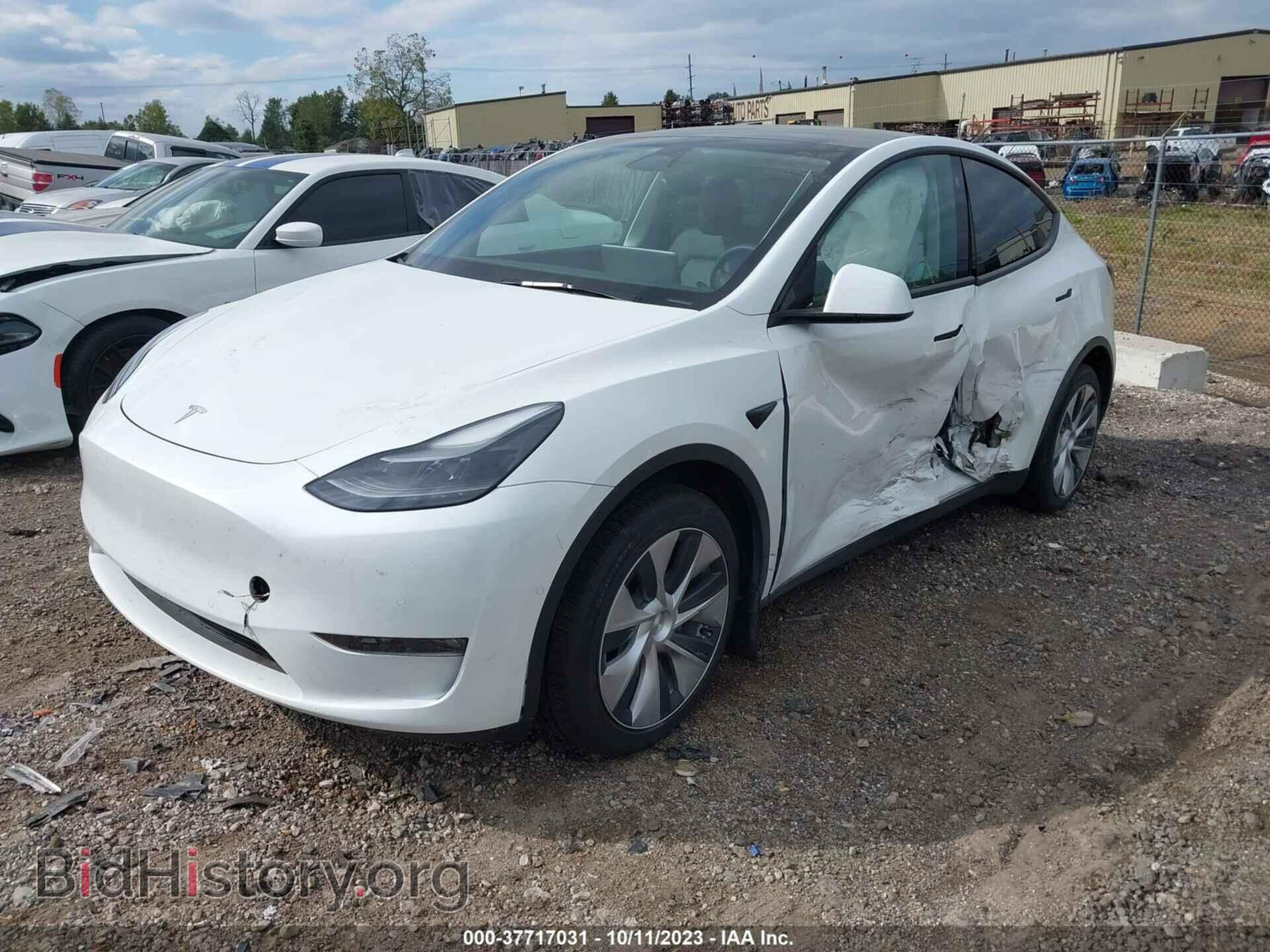 2022 TESLA MODEL Y - VIN: 7SAYGAEE2NF522570 - Photo 2