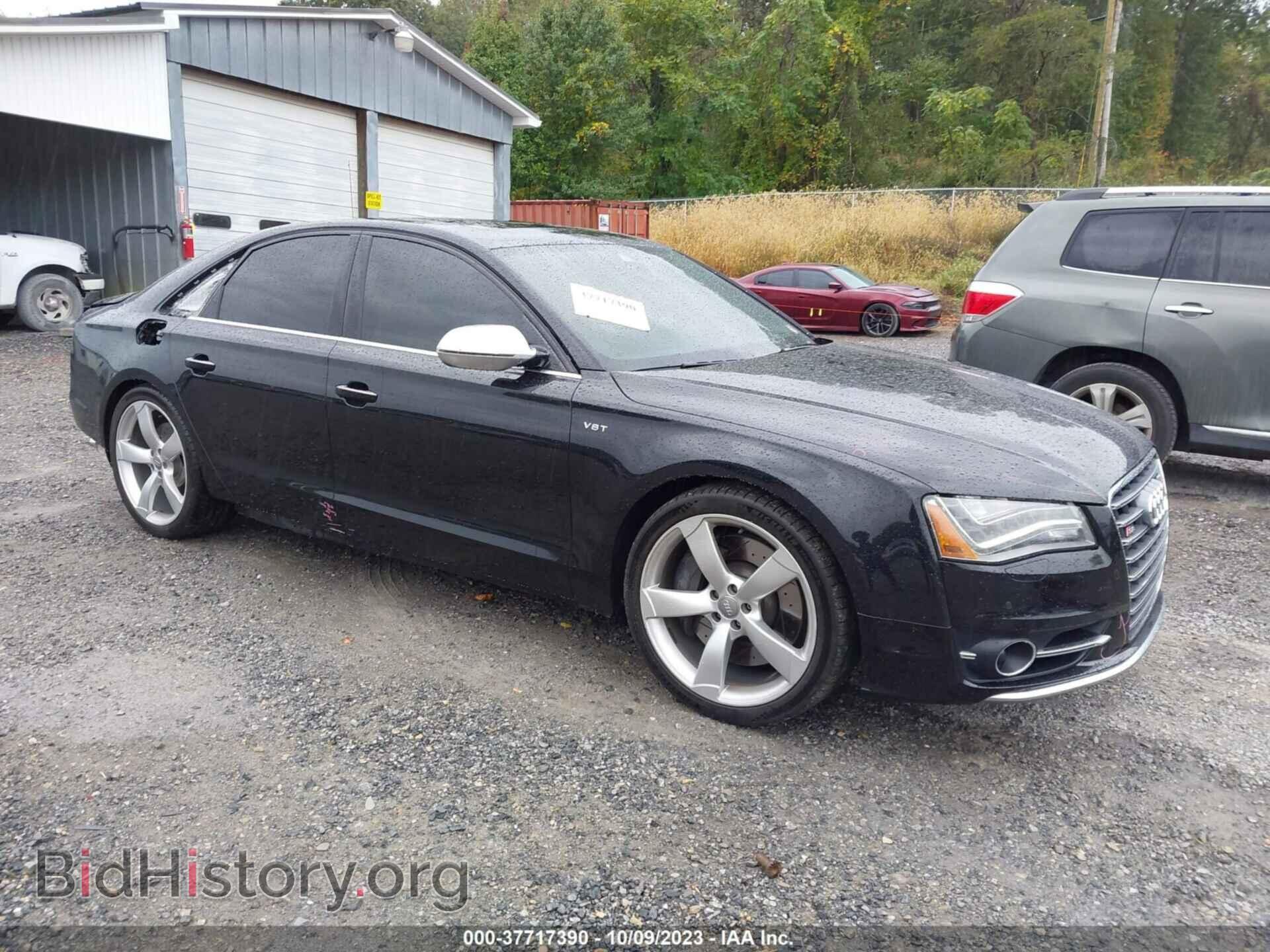 Photo WAUD2AFD8DN028811 - AUDI S8 2013