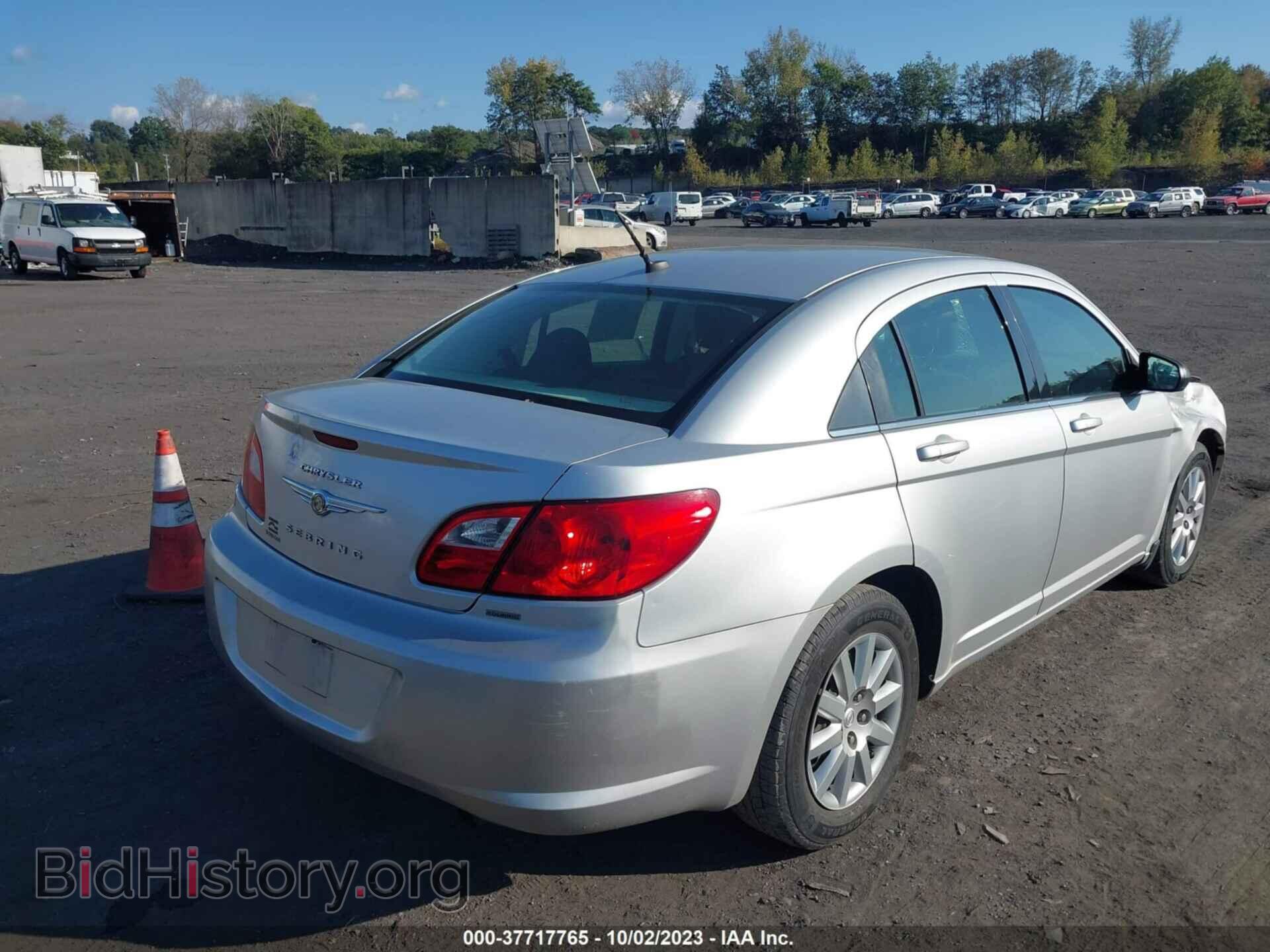 2010 CHRYSLER SEBRING - VIN: 1C3CC4FB8AN167591 - Фото 4