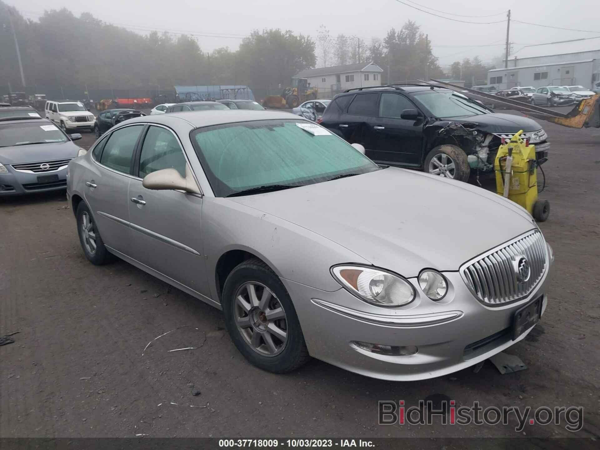 Photo 2G4WD582181127689 - BUICK LACROSSE 2008