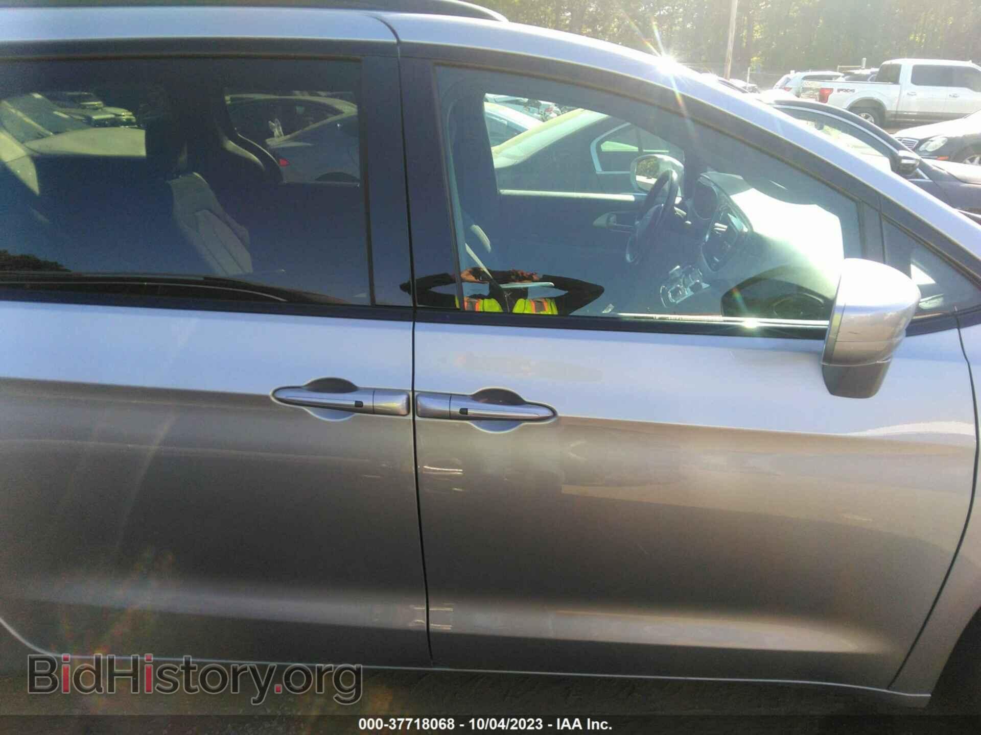 2019 CHRYSLER PACIFICA - VIN: 2C4RC1FG0KR583560 - Photo 13