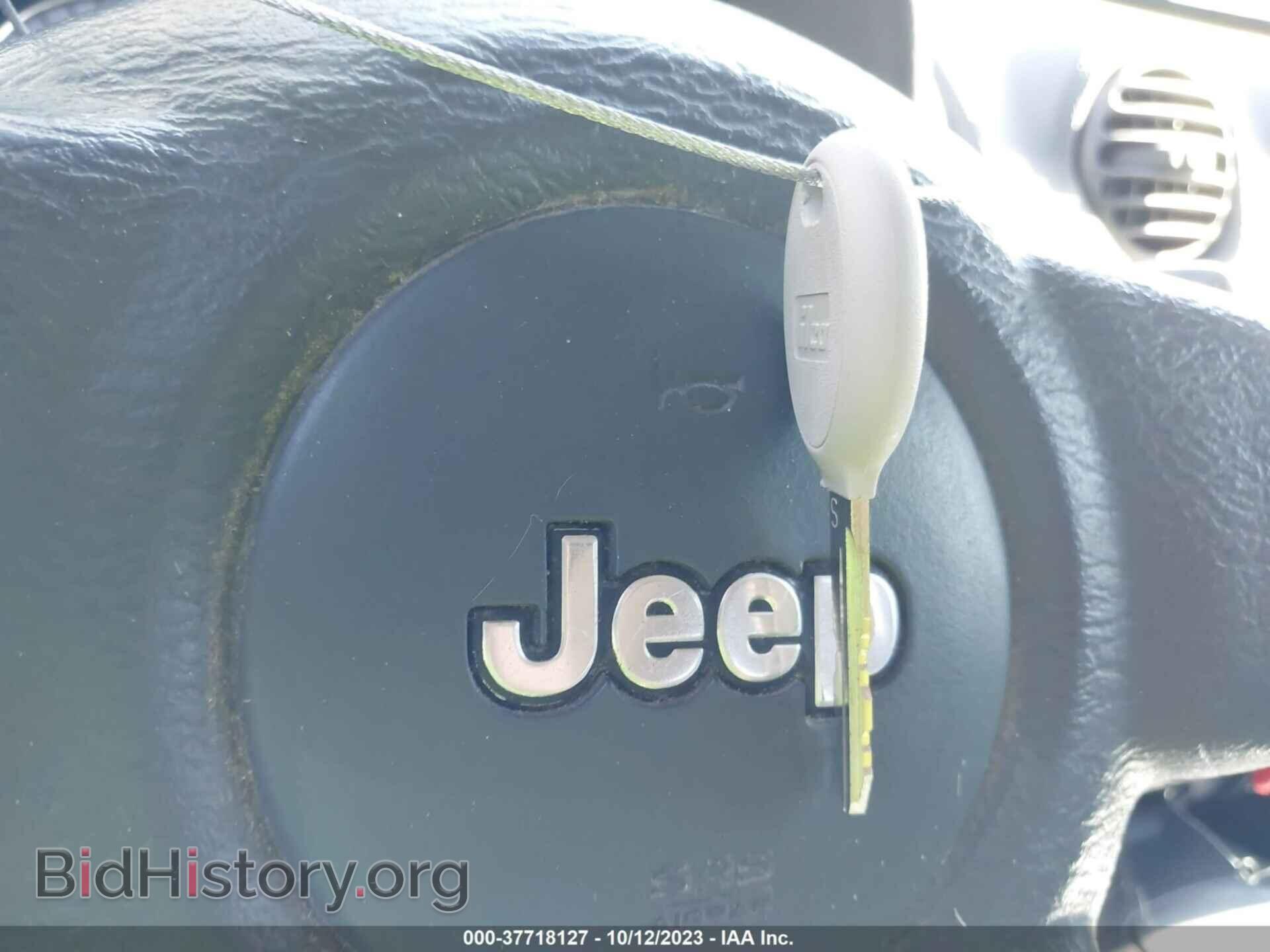 2007 JEEP LIBERTY - VIN: 1J4GL58K77W646534 - Фото 11