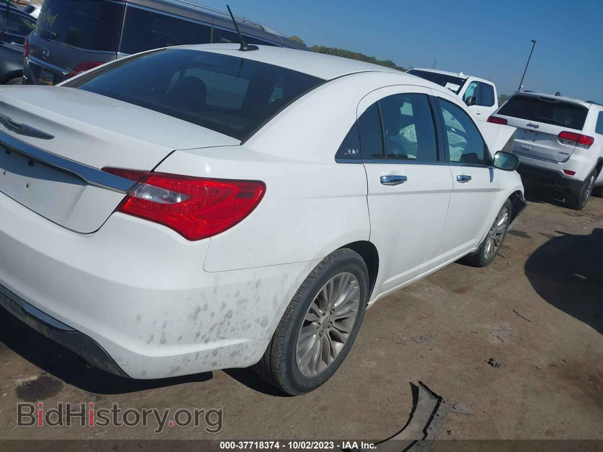 2012 CHRYSLER 200 - VIN: 1C3CCBCB7CN306153 - Фото 4