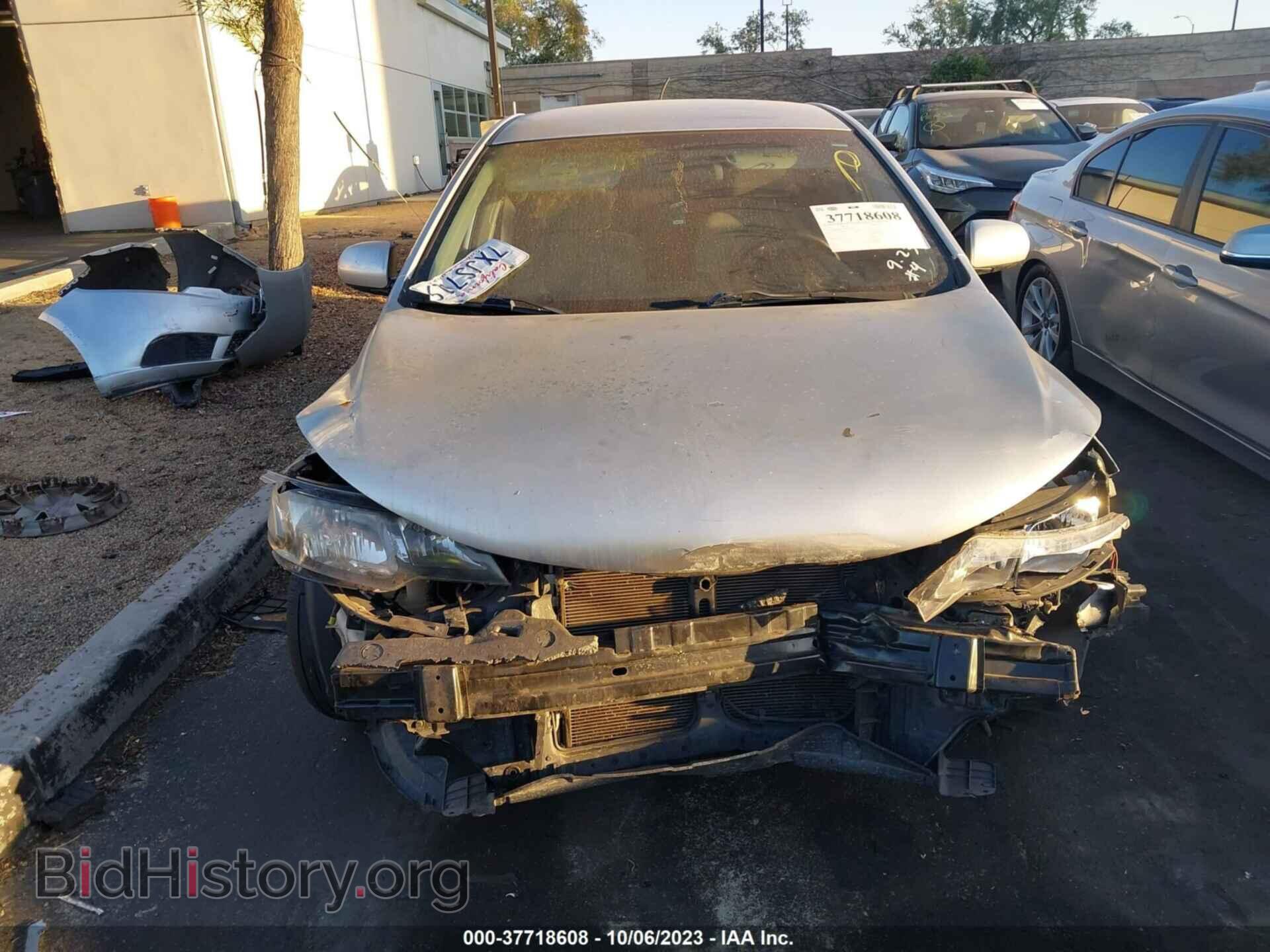 2011 KIA FORTE - VIN: KNAFT4A21B5437288 - Фото 6
