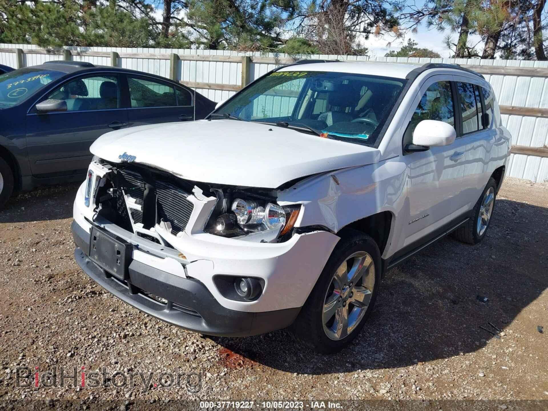 2014 JEEP COMPASS - VIN: 1C4NJDEB2ED863371 - Фото 2