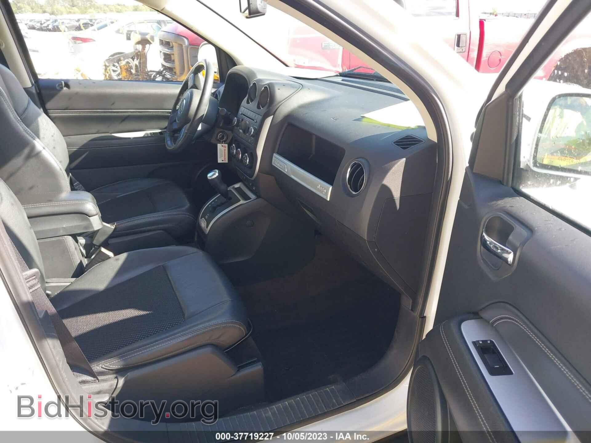 2014 JEEP COMPASS - VIN: 1C4NJDEB2ED863371 - Фото 5