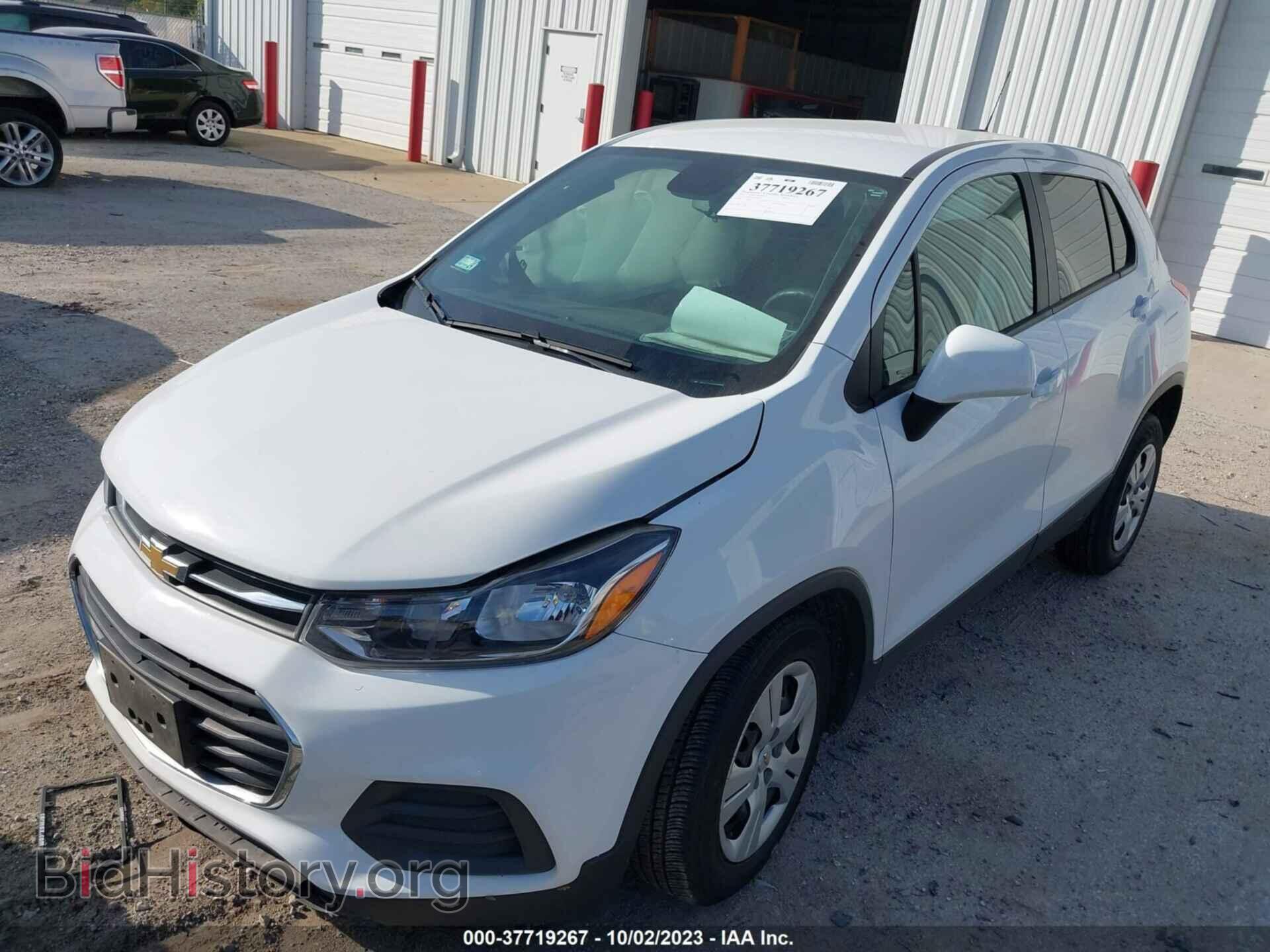 2017 CHEVROLET TRAX - VIN: KL7CJKSB4HB080954 - Фото 2