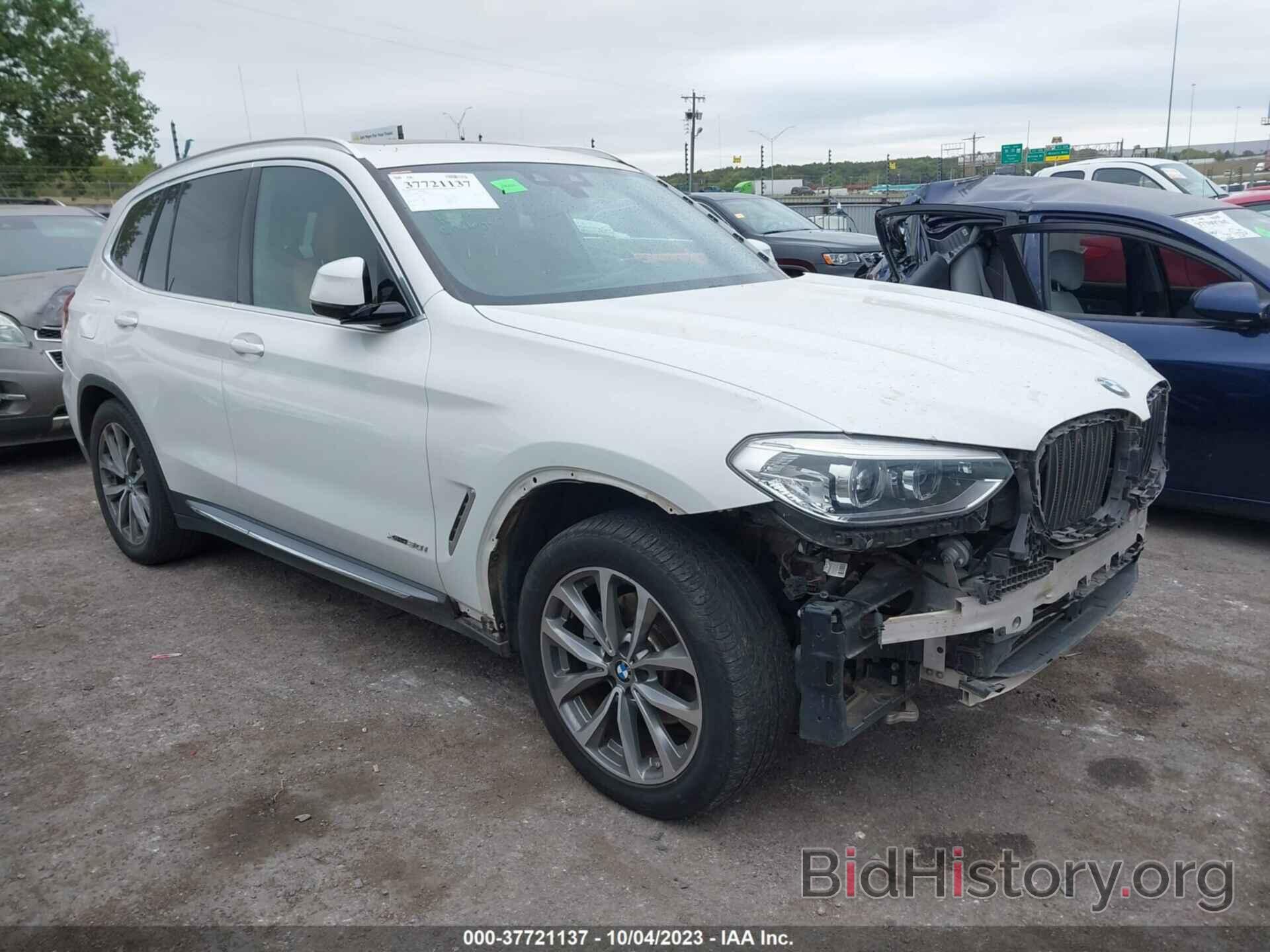 Photo 5UXTR9C51JLC80687 - BMW X3 2018