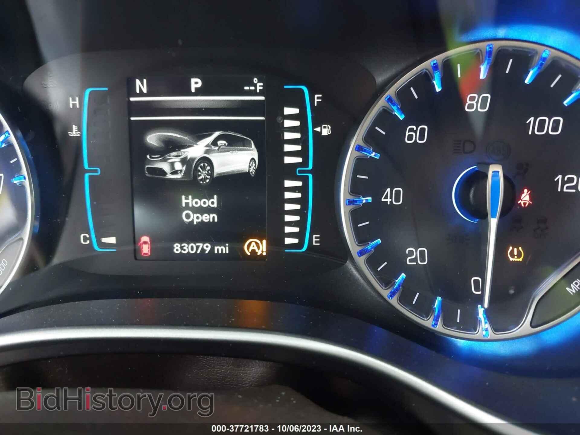 2017 CHRYSLER PACIFICA - VIN: 2C4RC1BGXHR733706 - Фото 16