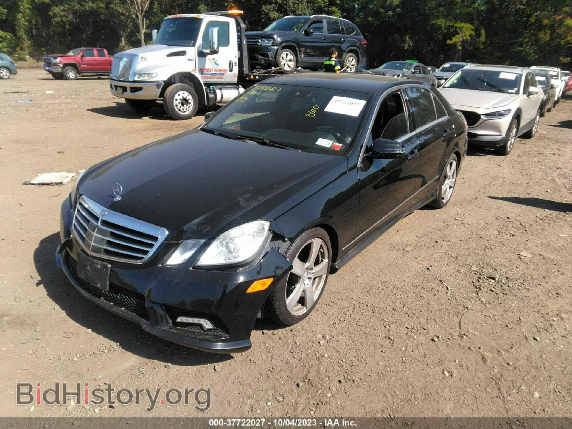 2011 MERCEDES-BENZ E-CLASS - VIN: WDDHF8HB8BA437513 - Фото 2