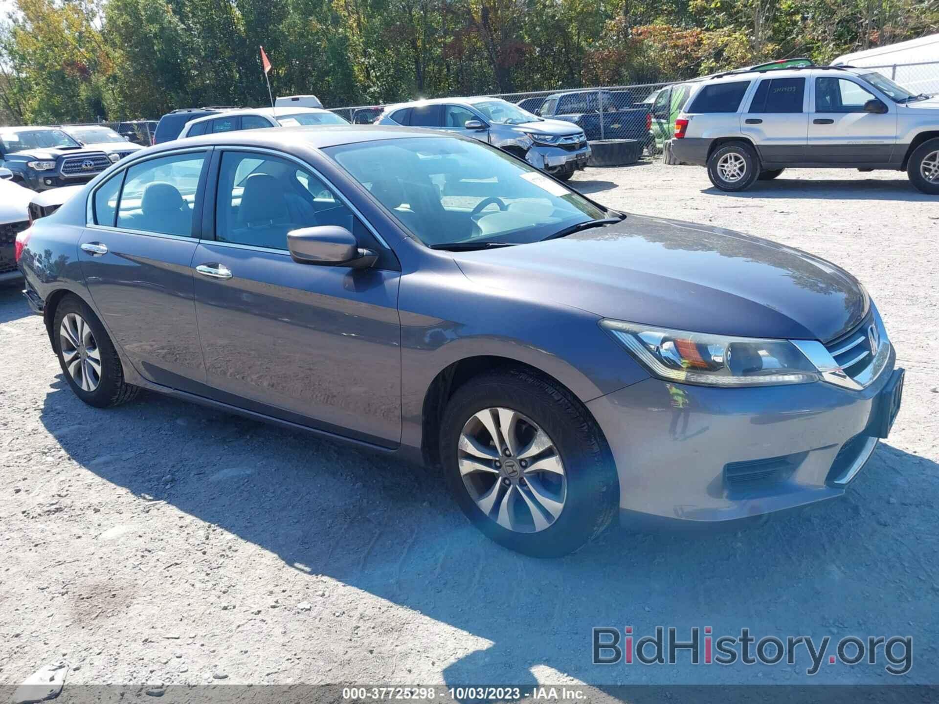 Photo 1HGCR2F31FA109703 - HONDA ACCORD SEDAN 2015