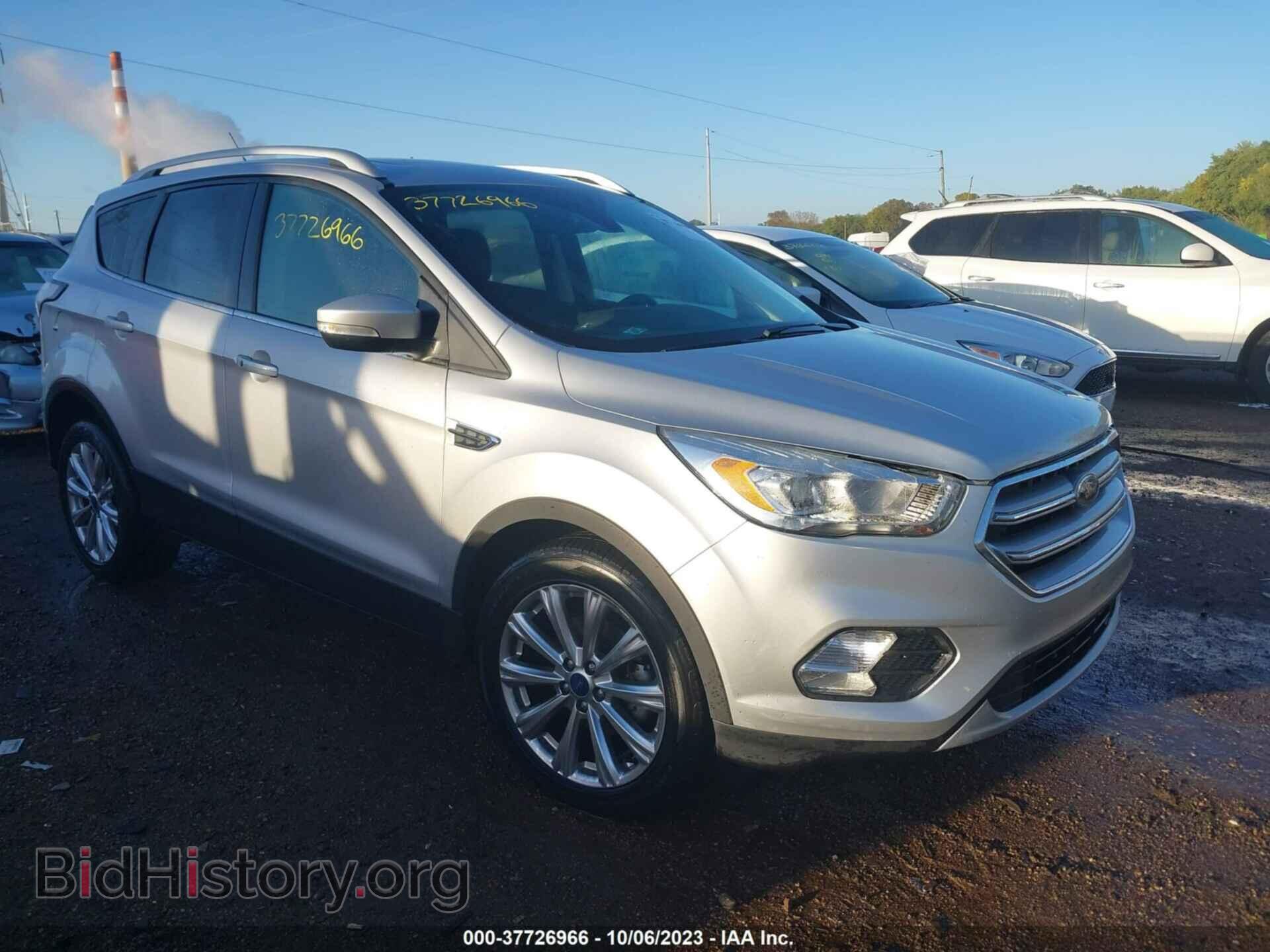 Фотография 1FMCU0JD5HUD50775 - FORD ESCAPE 2017