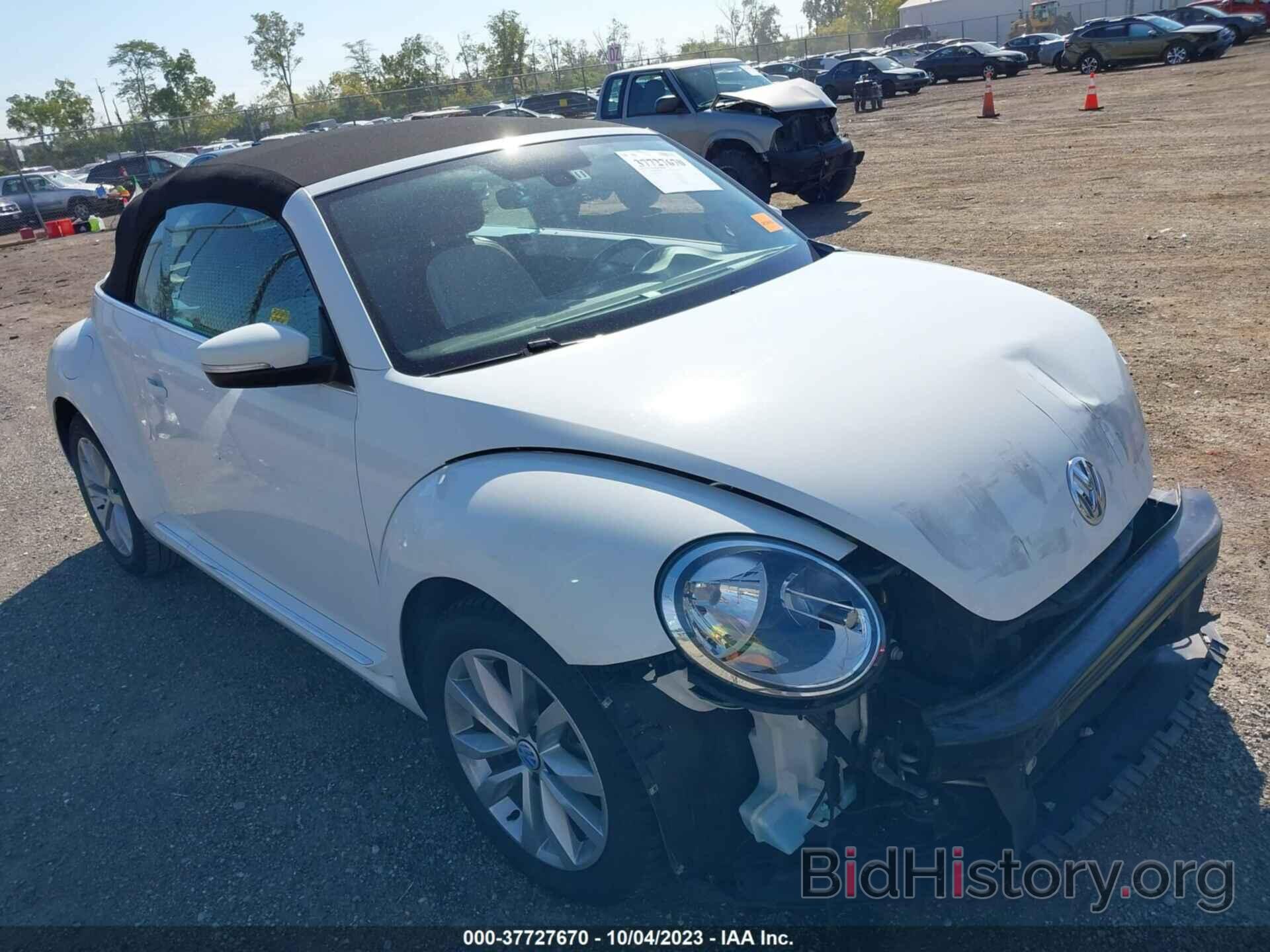 Photo 3VW517ATXHM820693 - VOLKSWAGEN BEETLE CONVERTIBLE 2017