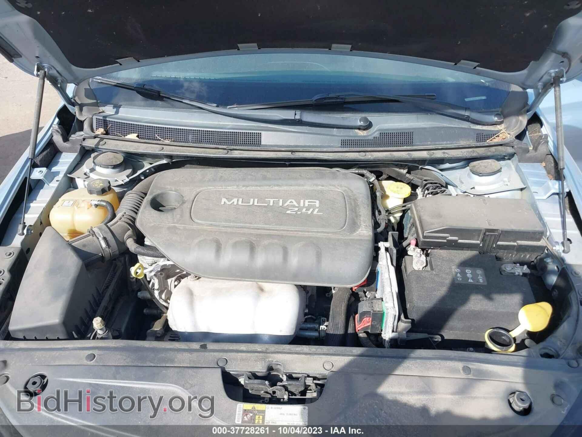 2015 CHRYSLER 200 - VIN: 1C3CCCAB2FN725895 - Фото 10