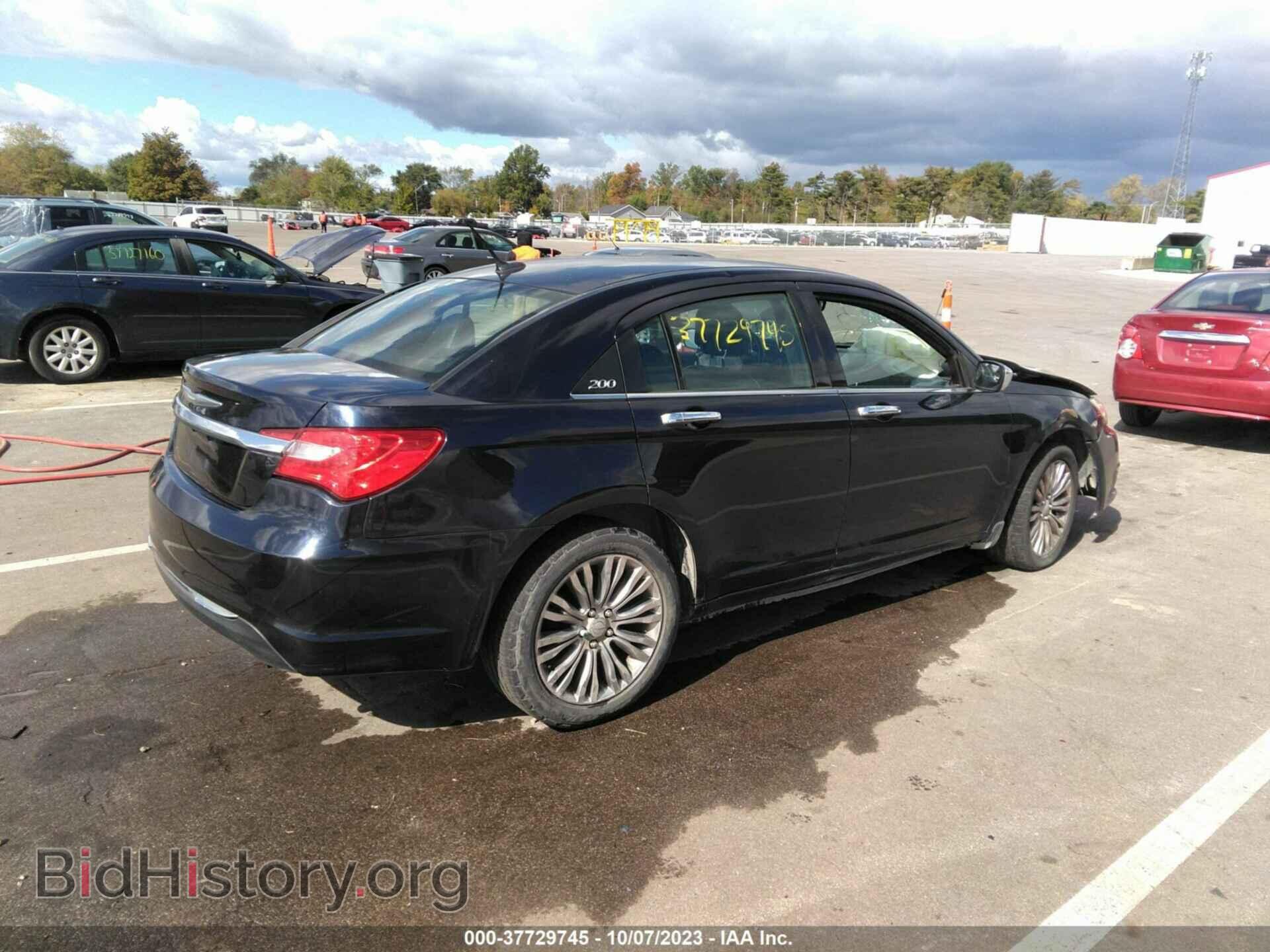 2012 CHRYSLER 200 - VIN: 1C3CCBCB0CN257846 - Фото 4